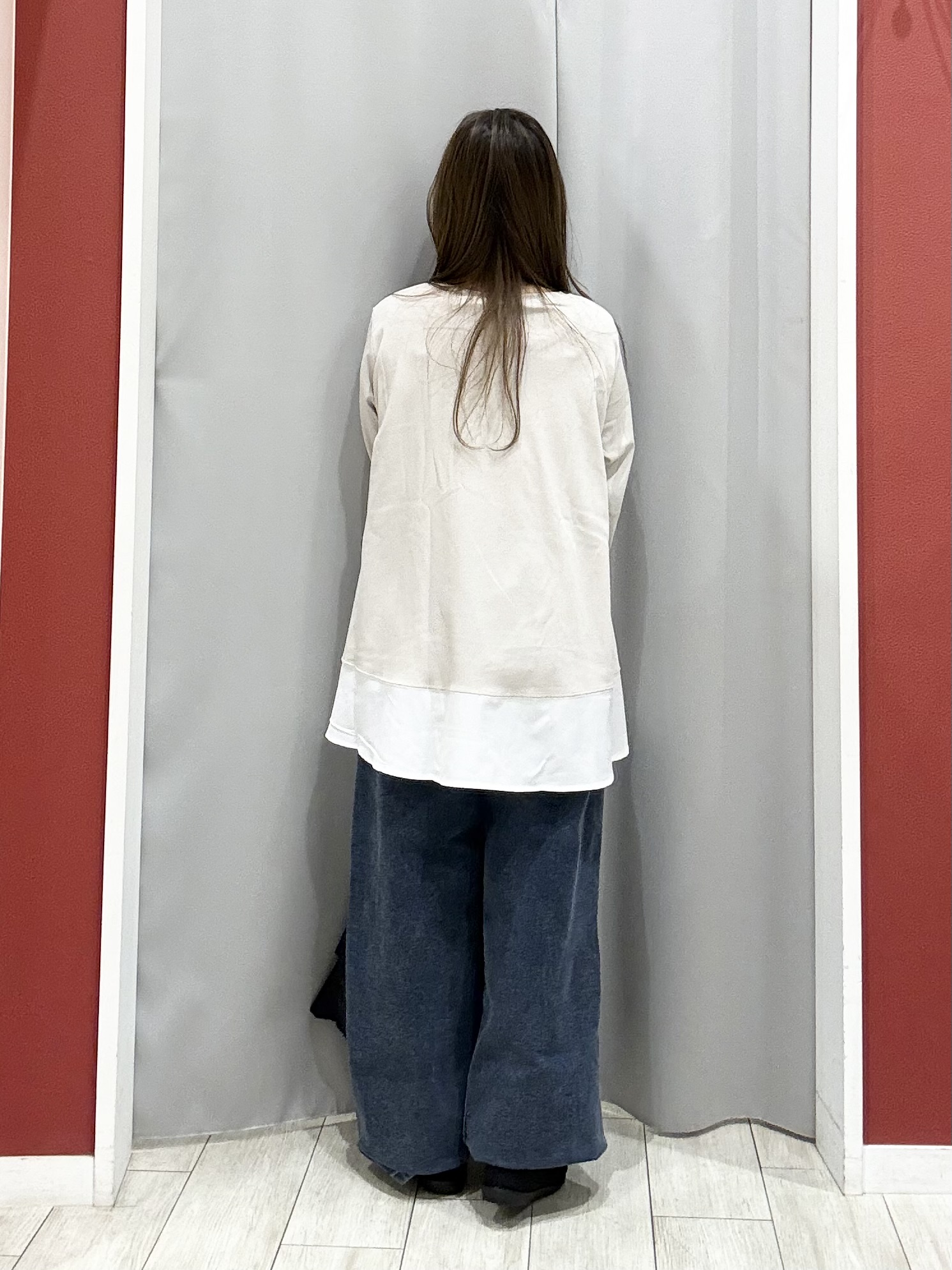 shioさんの「SHOO･LA･RUE｜【S-LL/洗濯機可】フロントが目を引く 大人レースカーディガン」を使ったコーディネート