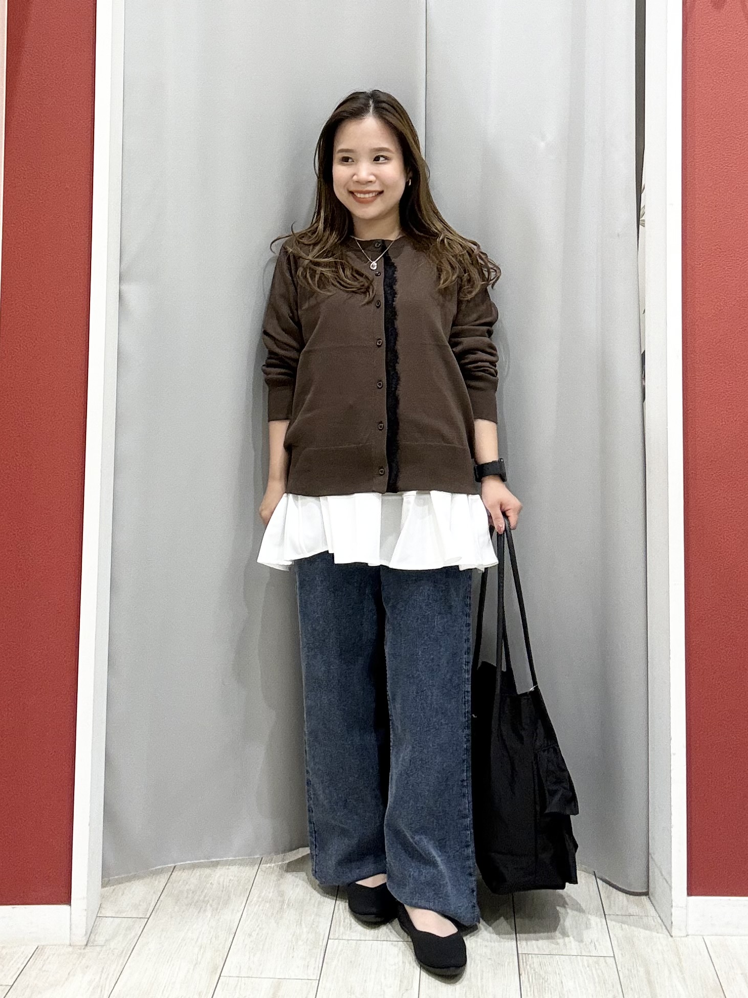 shioさんの「SHOO･LA･RUE｜【S-LL/洗濯機可】フロントが目を引く 大人レースカーディガン」を使ったコーディネート