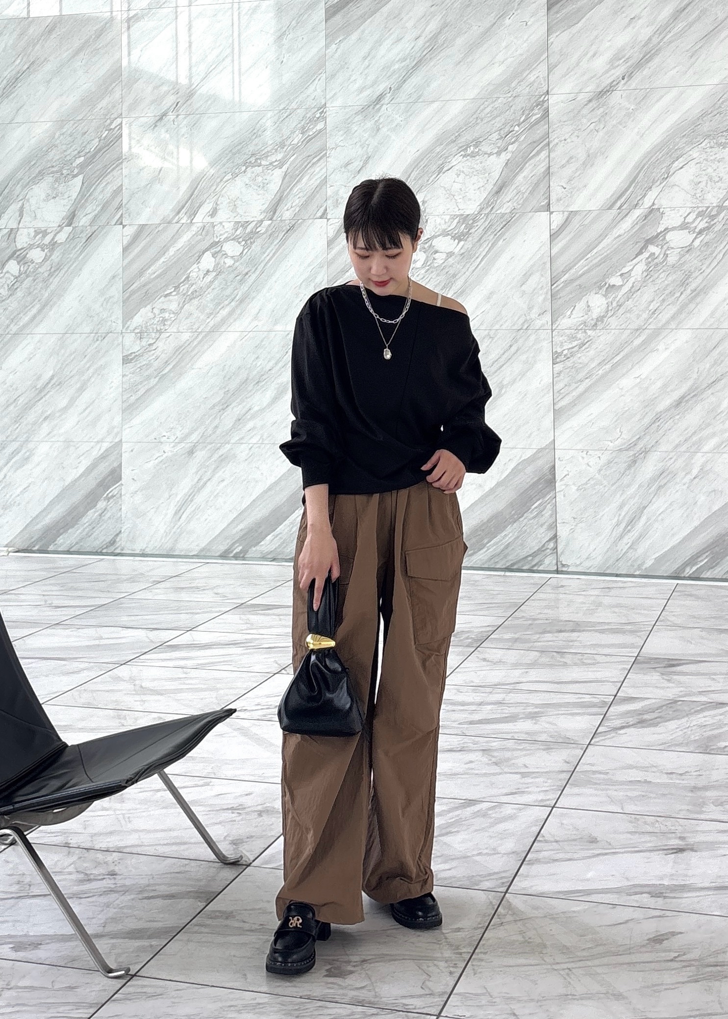 Renoさんの「INDIVI｜裏毛オフショルカットソー」を使ったコーディネート