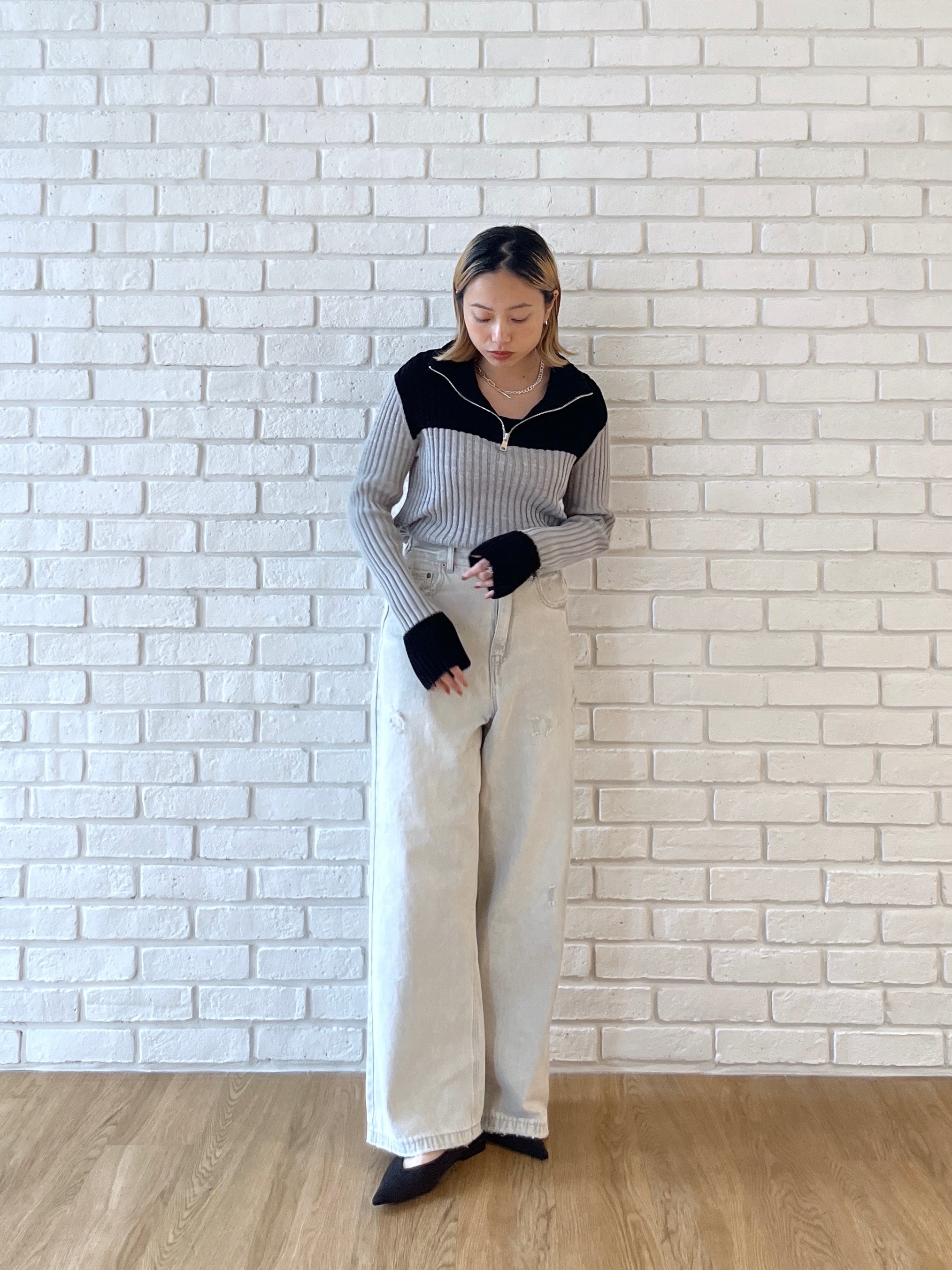 Harukaさんの「INDIVI｜サイドギャザー ワイドデニム」を使ったコーディネート