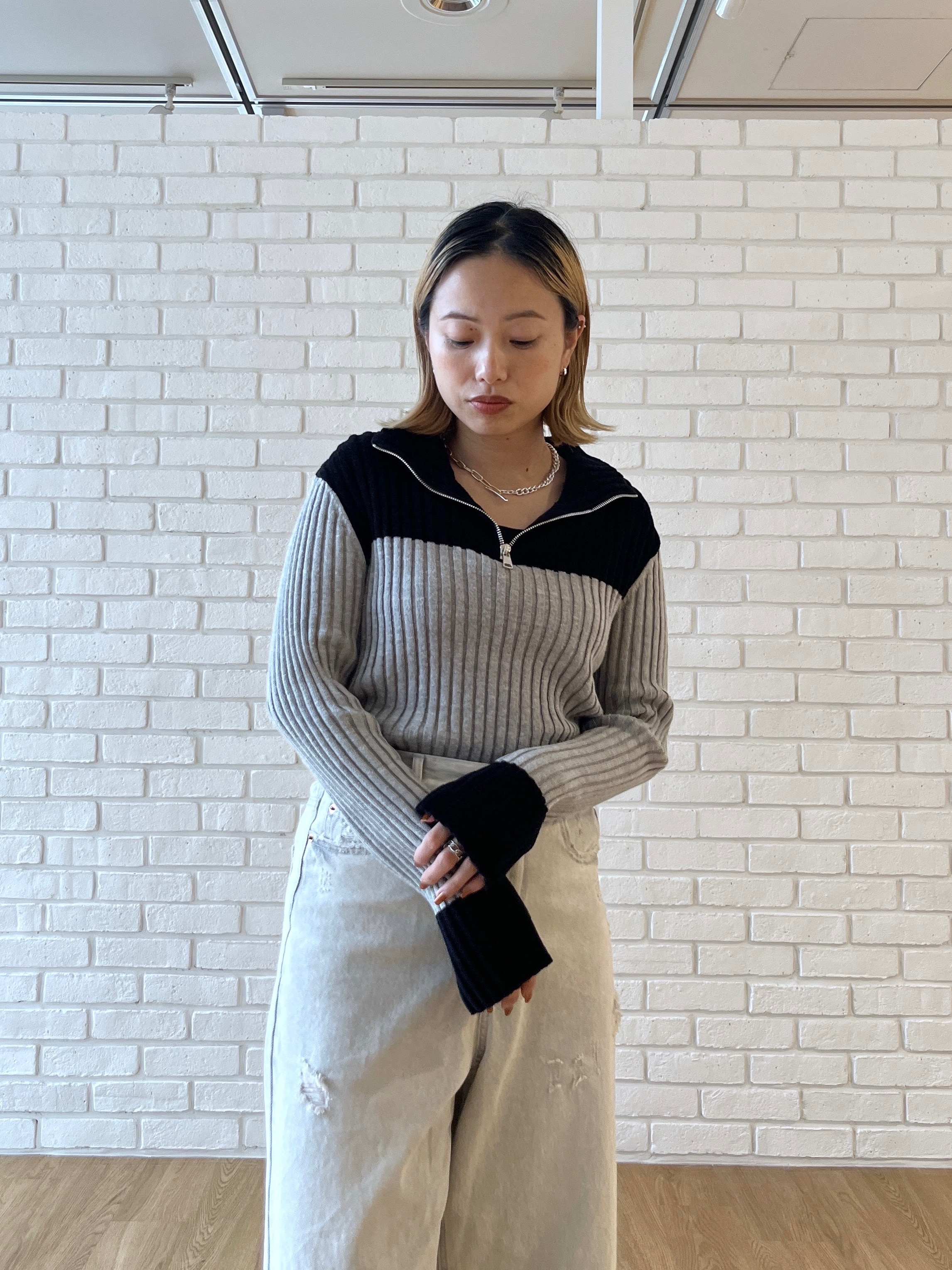 Harukaさんの「INDIVI｜サイドギャザー ワイドデニム」を使ったコーディネート