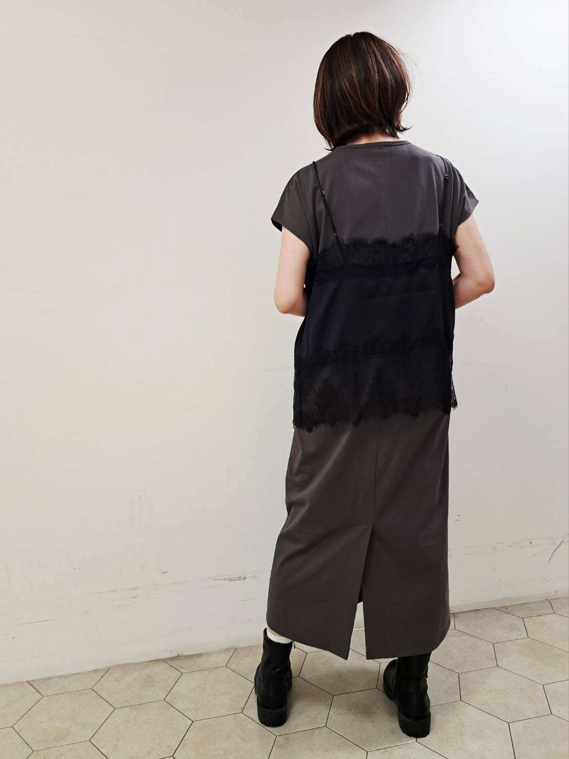 姉さんさんの「UNTITLED｜【1枚でもセットでも】レースキャミ付きプルオーバー」を使ったコーディネート