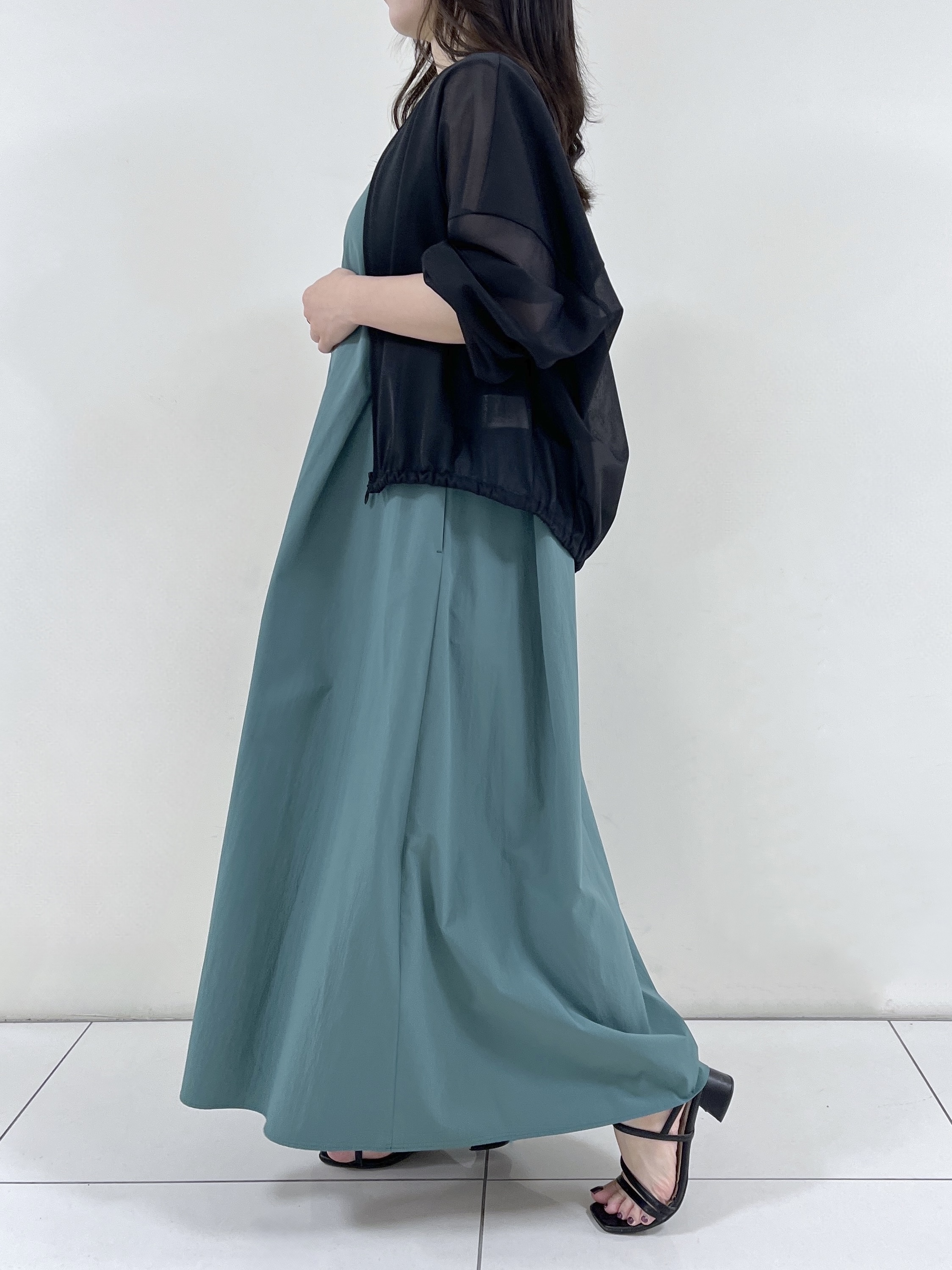 Ukiさんの「UNTITLED｜【秋羽織り/ジップ】トリコットシアーブラウス」を使ったコーディネート