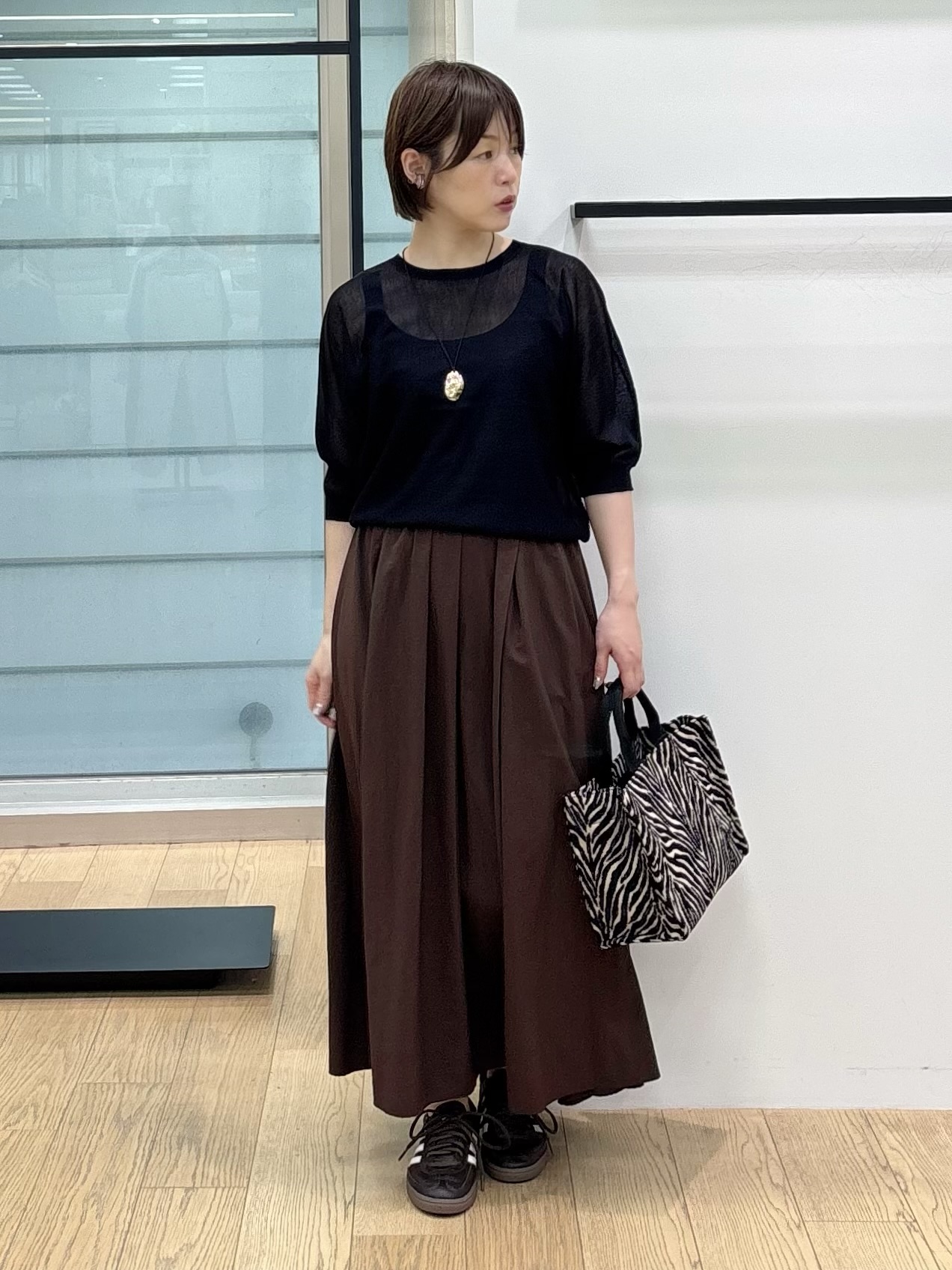 asamiさんの「INDIVI｜【体型カバー／洗える】シアードルマンニット」を使ったコーディネート