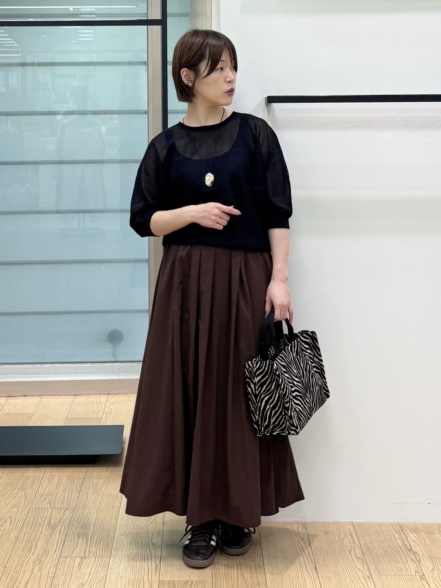 asamiさんの「INDIVI｜【体型カバー／洗える】シアードルマンニット」を使ったコーディネート