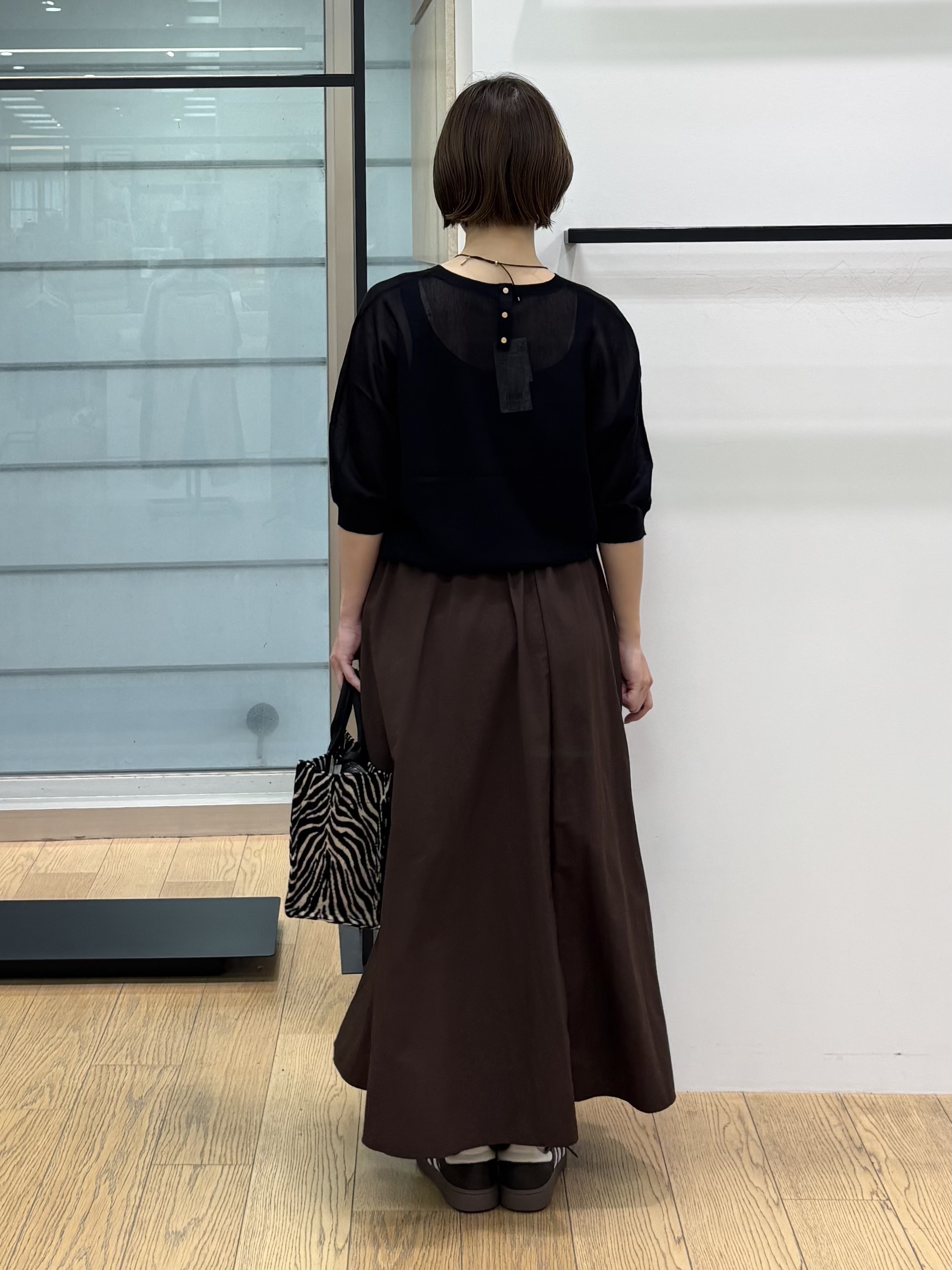 asamiさんの「INDIVI｜【体型カバー／洗える】シアードルマンニット」を使ったコーディネート