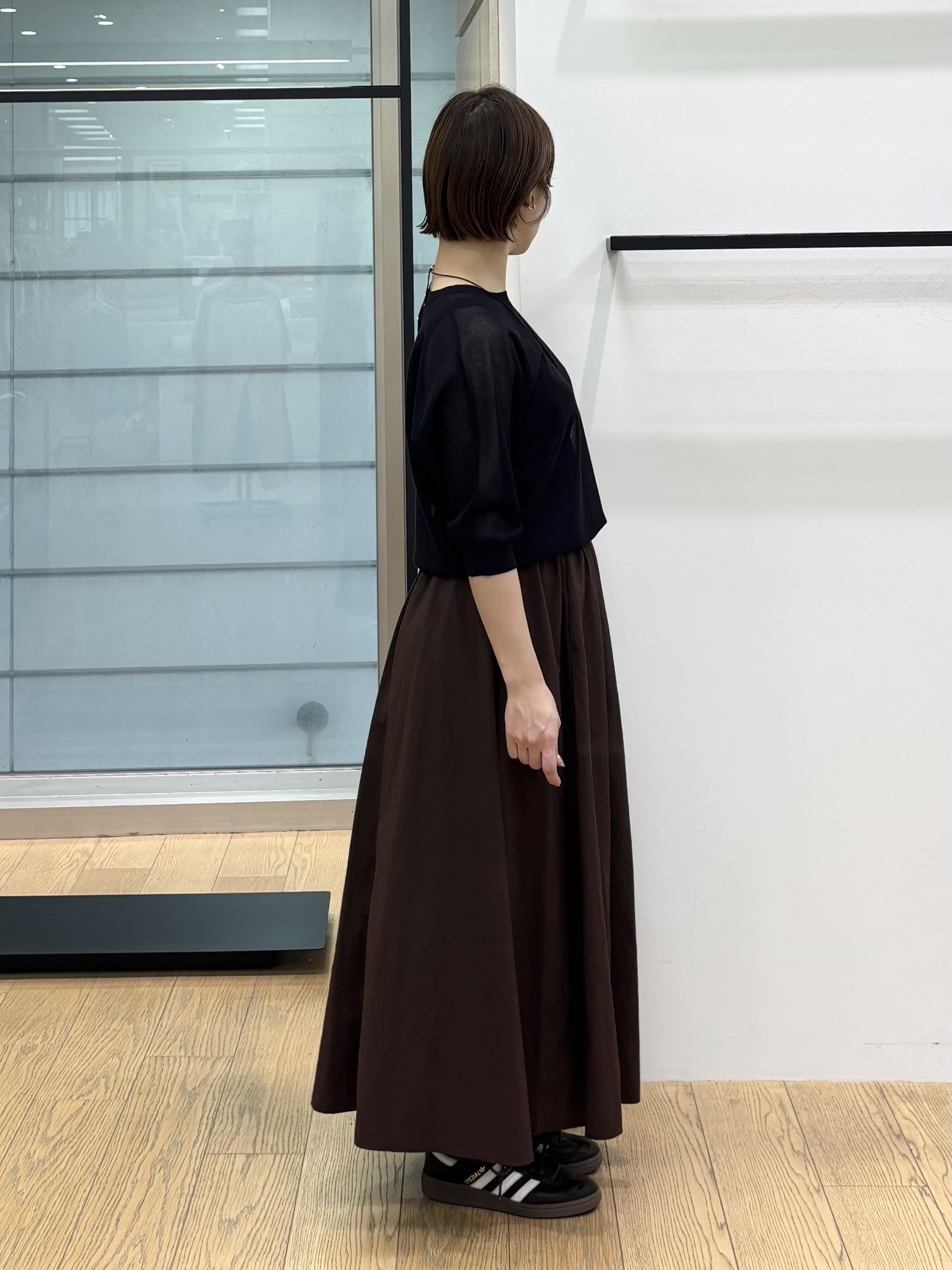 asamiさんの「INDIVI｜【体型カバー／洗える】シアードルマンニット」を使ったコーディネート