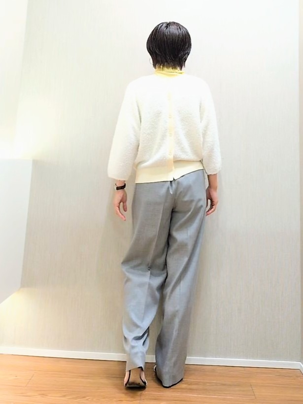 ミズタさんの「UNTITLED｜【前後2WAY】コットン混カールプルオーバー」を使ったコーディネート