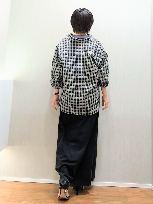ミズタさんの「UNTITLED｜シアーチェックシャツブラウス」を使ったコーディネート