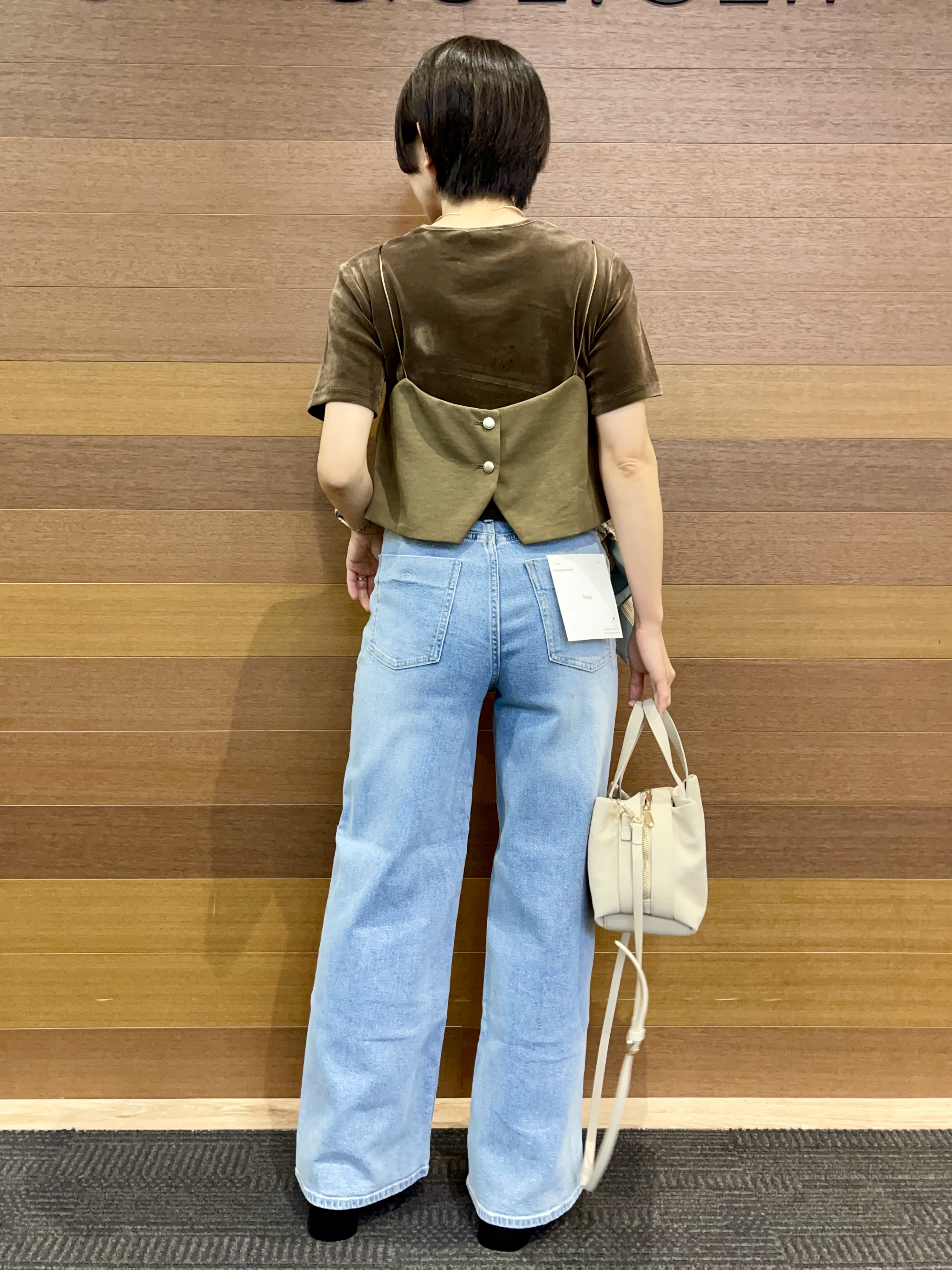 umiさんの「OPAQUE.CLIP｜フロッキーチュールカットソー【洗濯機OK】」を使ったコーディネート