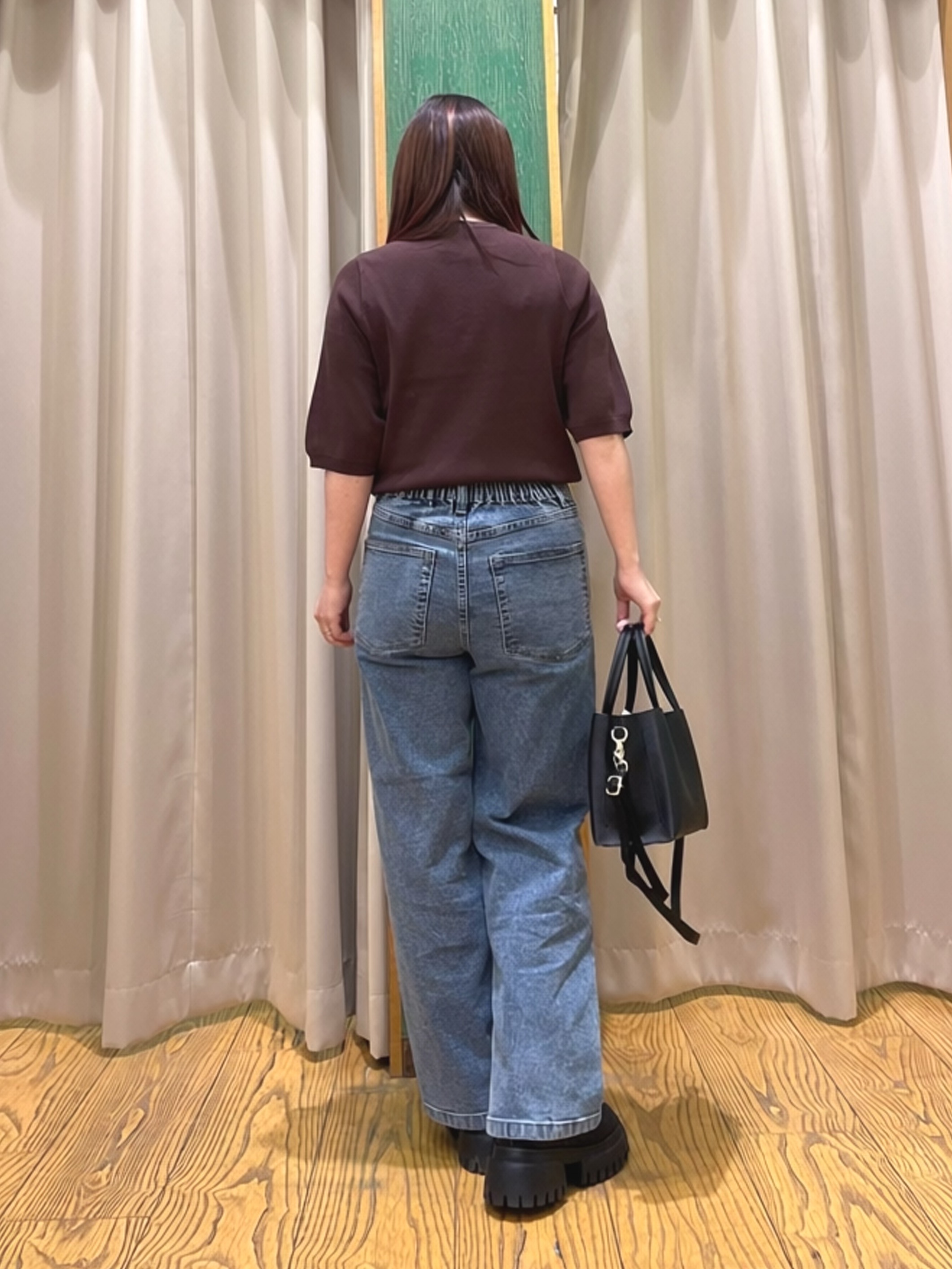 ゆっきーさんの「SHOO･LA･RUE｜【ガンガン洗える/ひんやり/UV/毛玉になりにくい】二の腕見せない 5分袖ニット」を使ったコーディネート