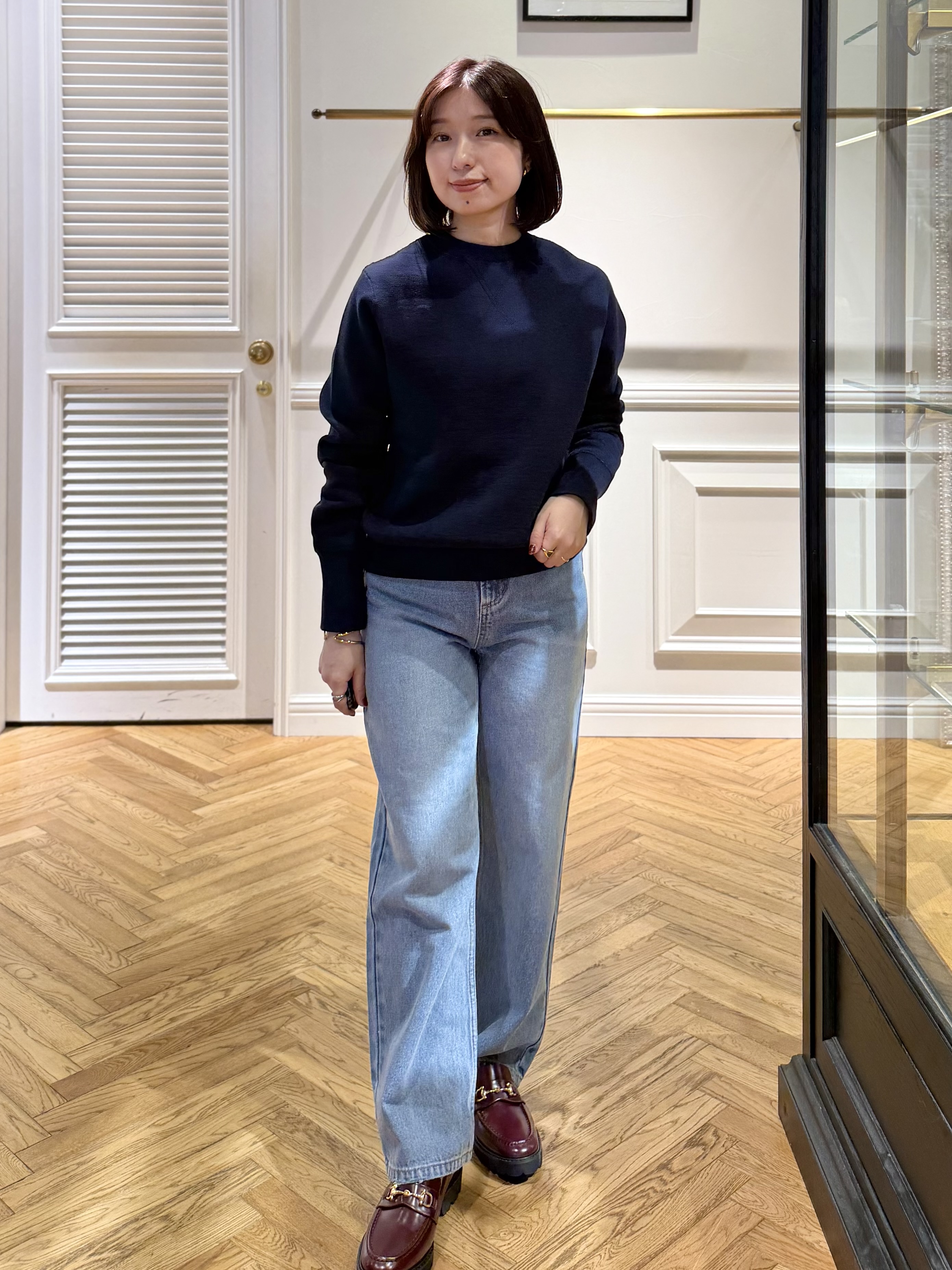 つじ まこさんの「DRESSTERIOR｜ヴィンテージ ユーズド ストレートデニム」を使ったコーディネート