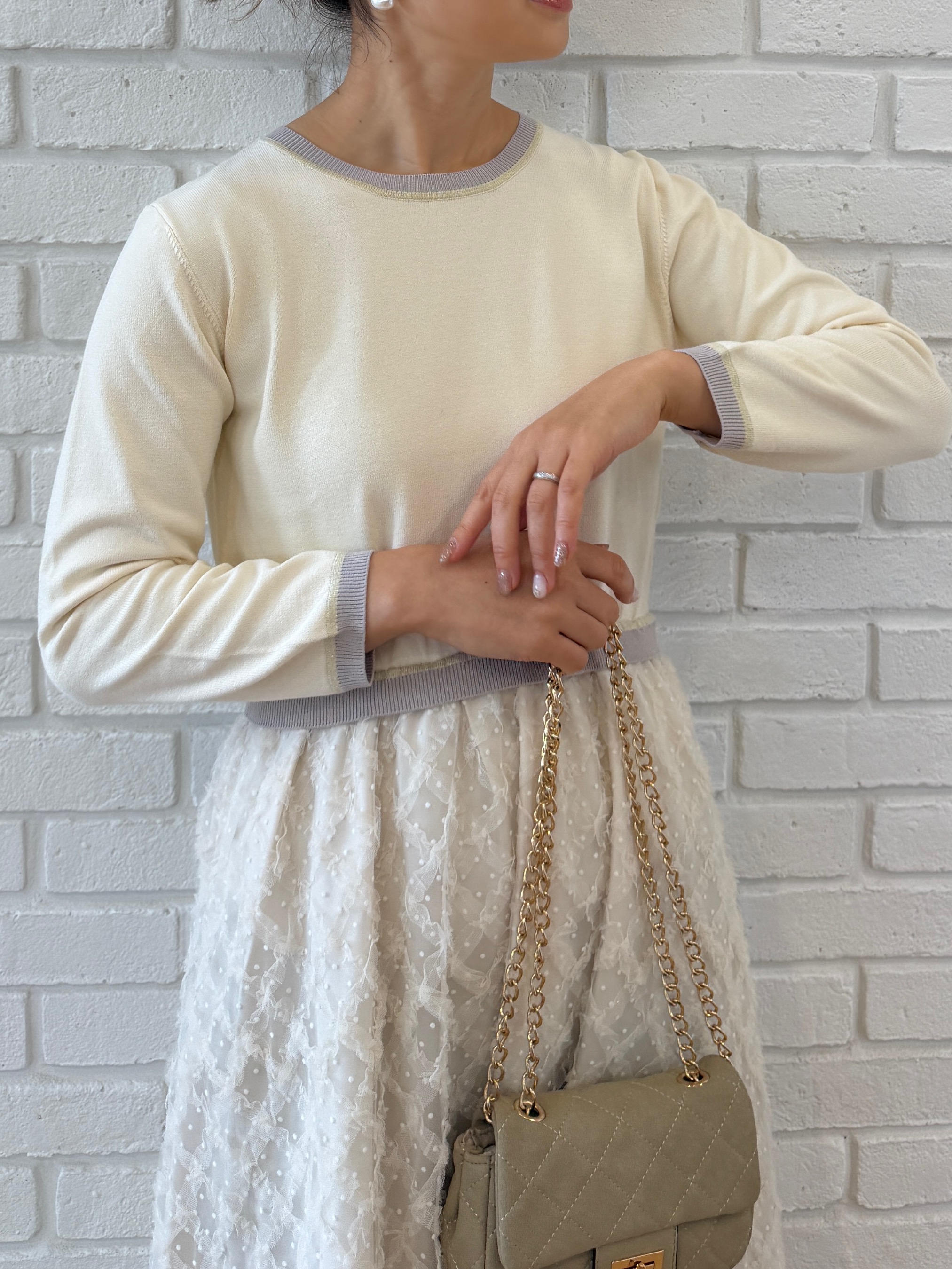 makiさんの「Couture brooch｜【チュールの上品な揺れ・セットアップ可】ドッキング ニットワンピース」を使ったコーディネート