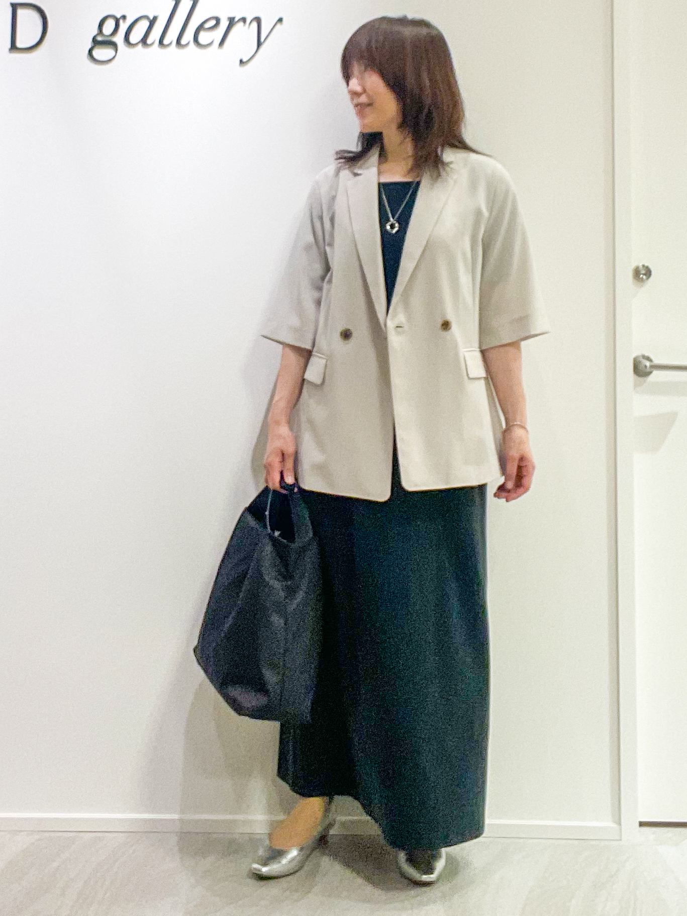 めいさんの「UNTITLED｜【秋の通勤羽織/セットアップ可/UVカット】エアリークール半袖ジャケット」を使ったコーディネート