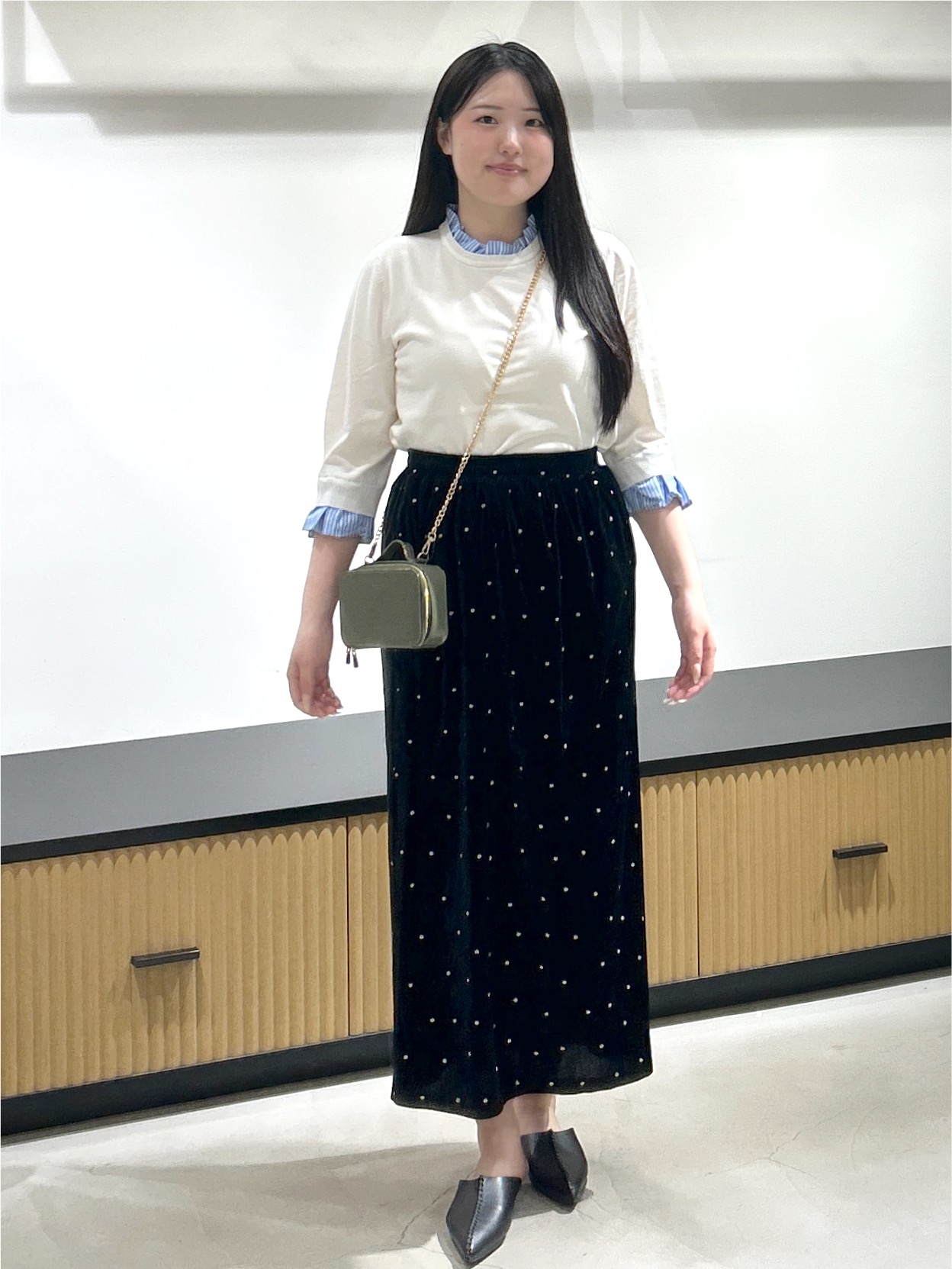 sayaさんの「OPAQUE.CLIP｜【UVケア／遮熱性】フリルドッキングニット《洗濯機OK》」を使ったコーディネート
