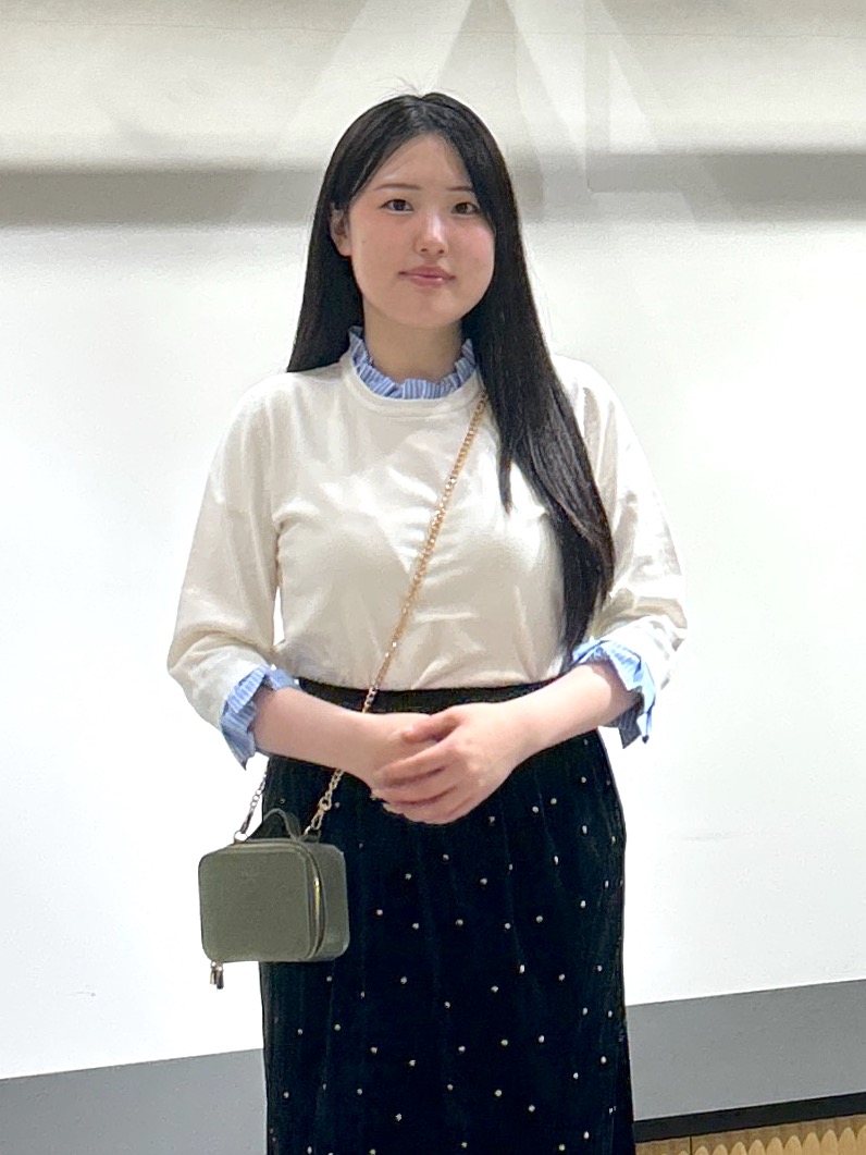 sayaさんの「OPAQUE.CLIP｜【UVケア／遮熱性】フリルドッキングニット《洗濯機OK》」を使ったコーディネート