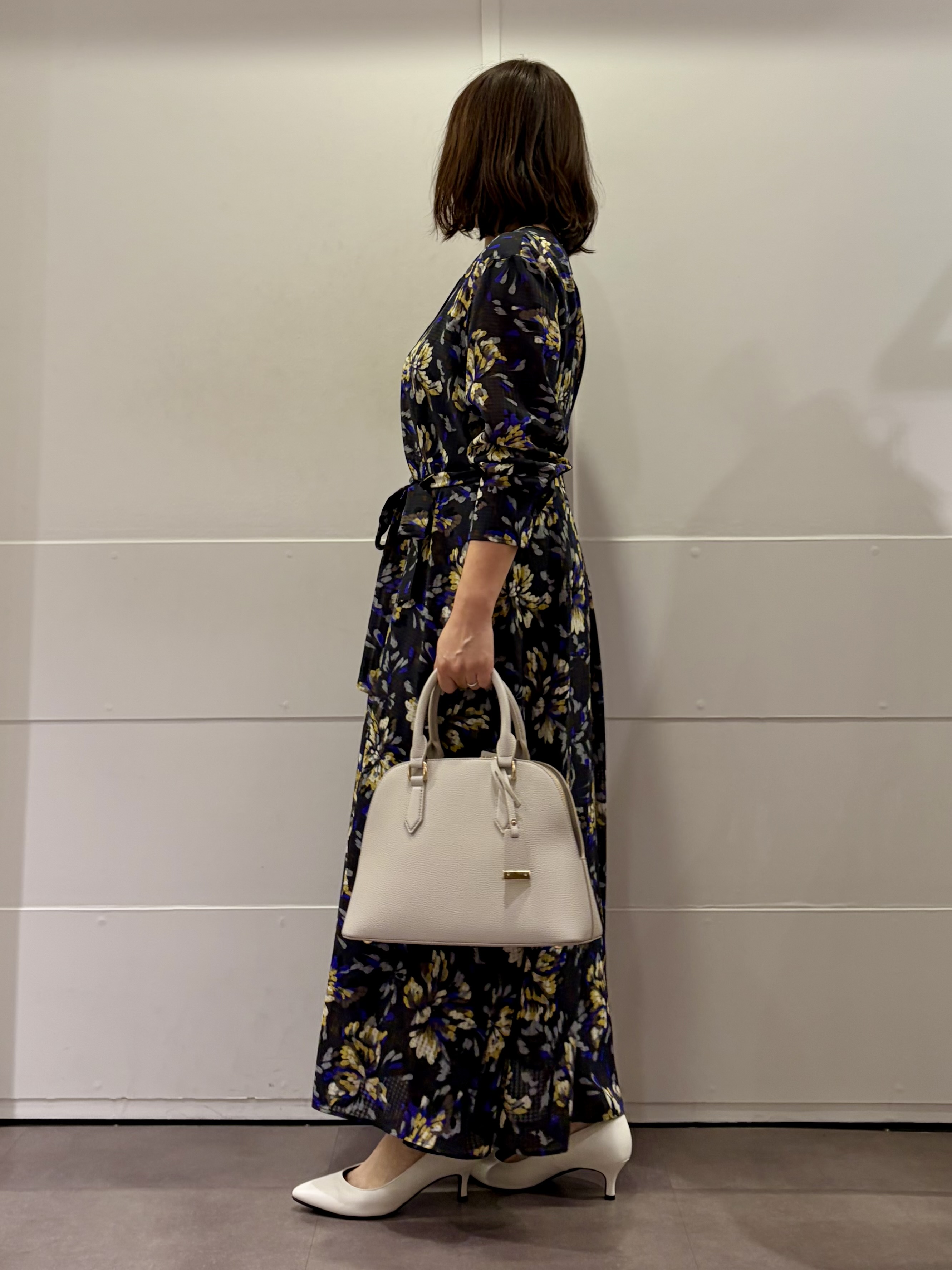 TOKOさんの「UNTITLED｜フラワープリントワンピース」を使ったコーディネート