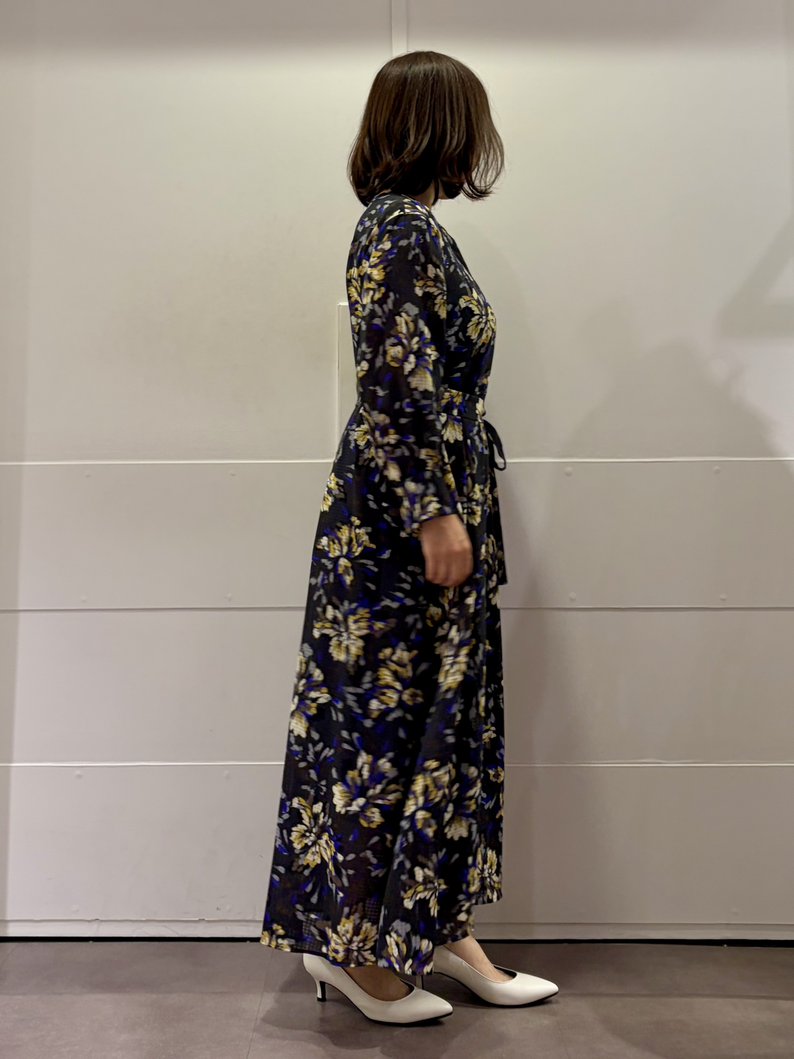 TOKOさんの「UNTITLED｜フラワープリントワンピース」を使ったコーディネート