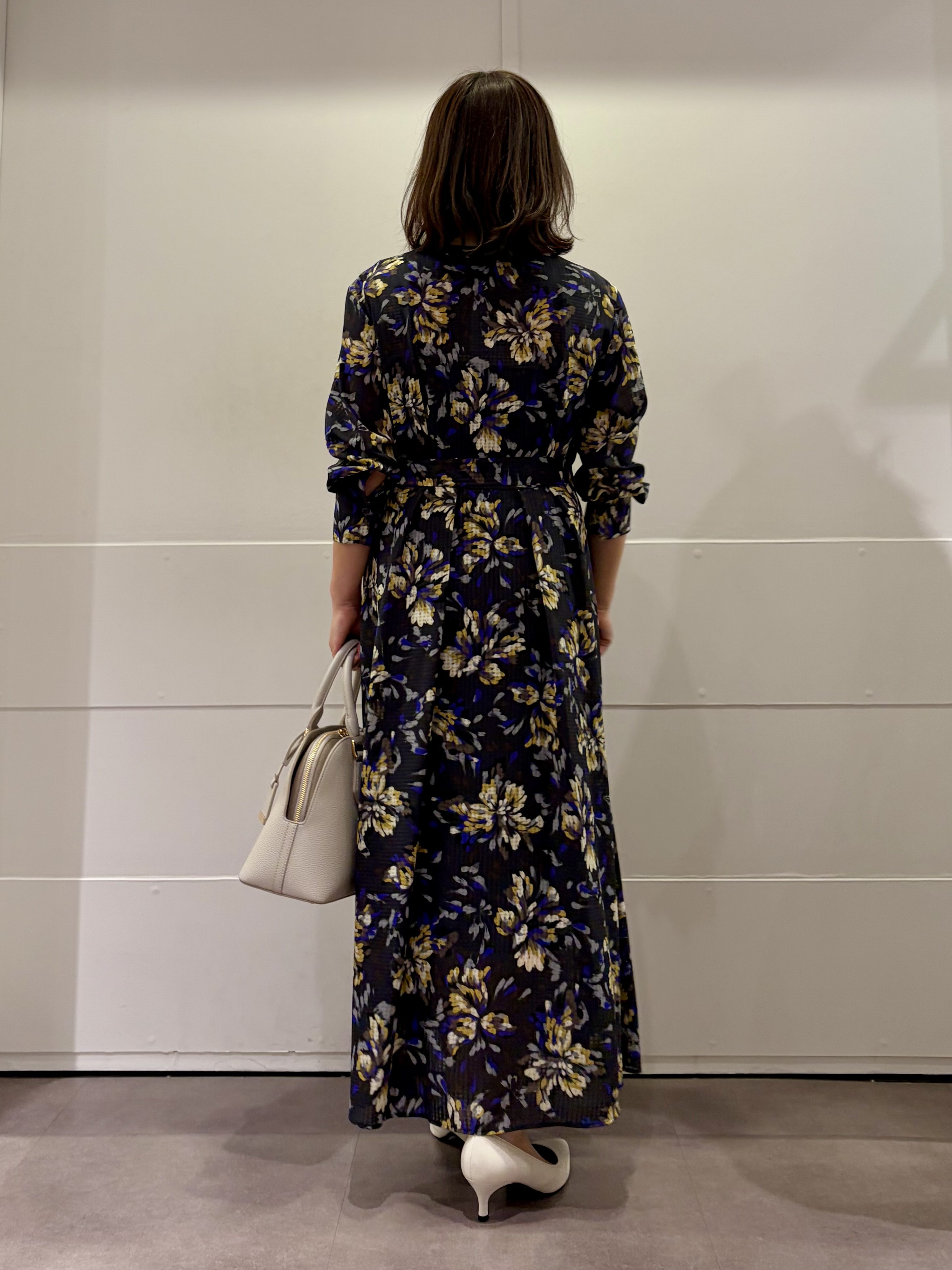 TOKOさんの「UNTITLED｜フラワープリントワンピース」を使ったコーディネート