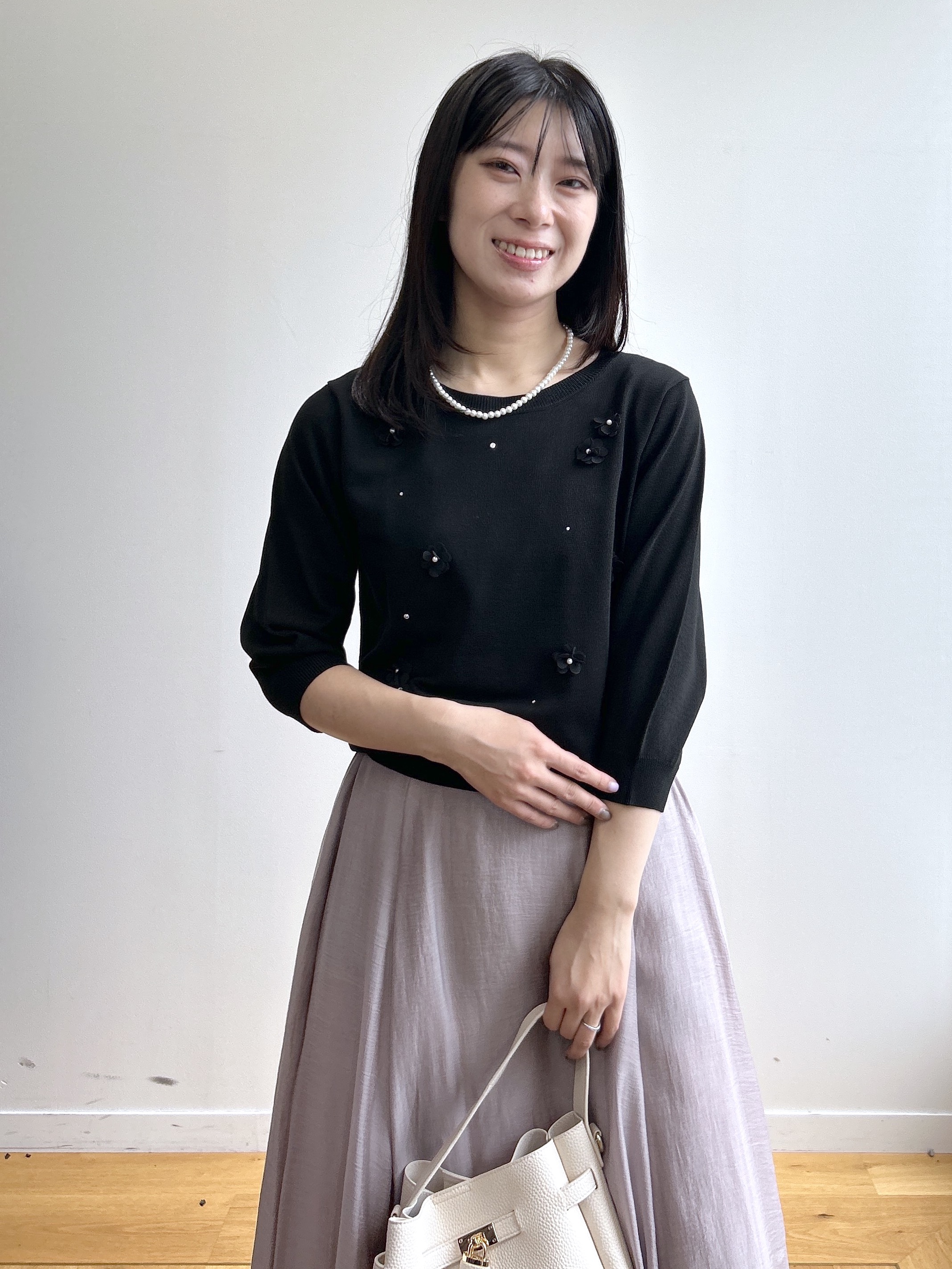 RINAさんの「index｜お花ビジュー6分袖ニット【洗濯機OK】」を使ったコーディネート