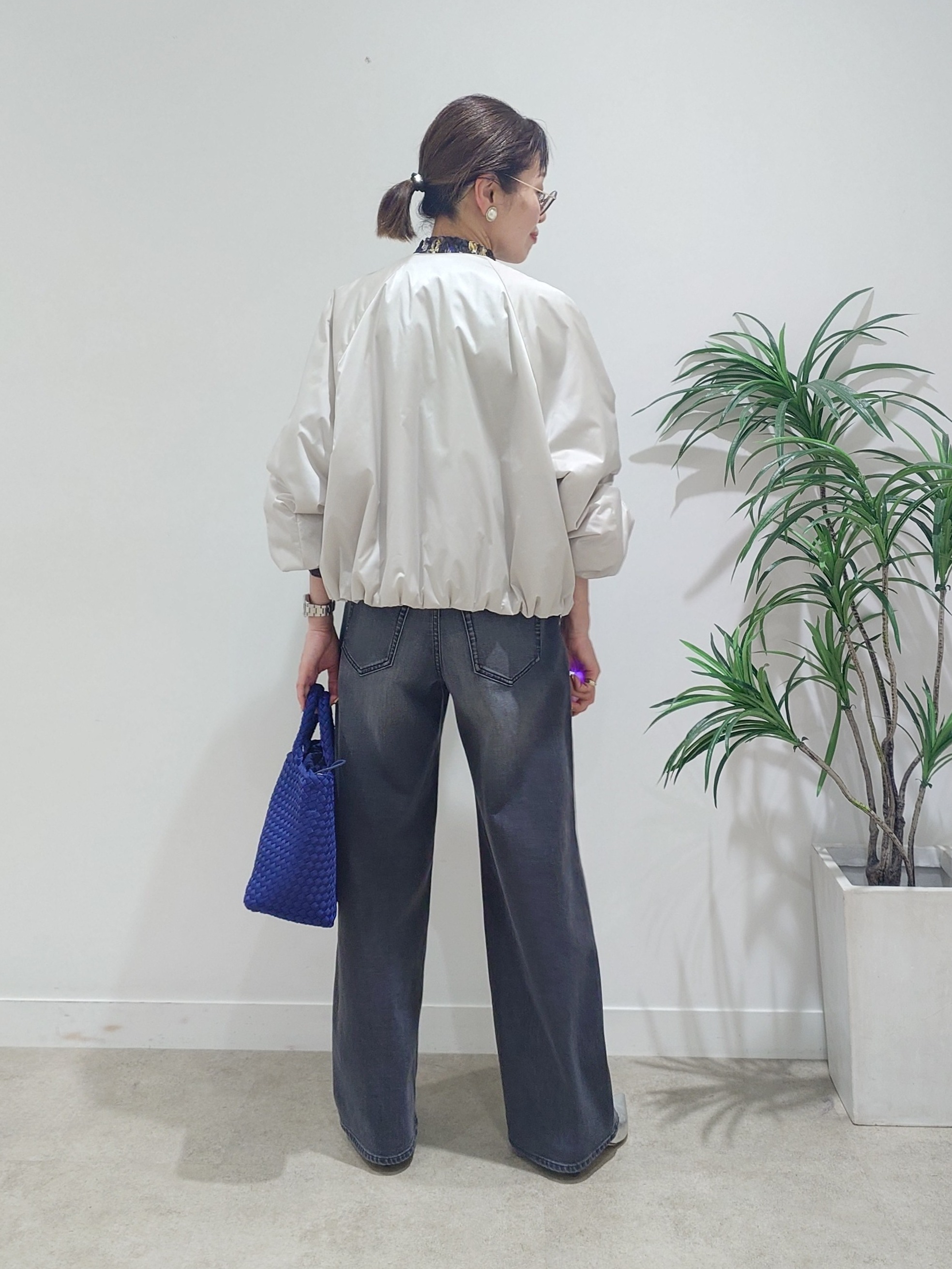 MUTSUKOさんの「UNTITLED｜フラワープリントブラウス」を使ったコーディネート