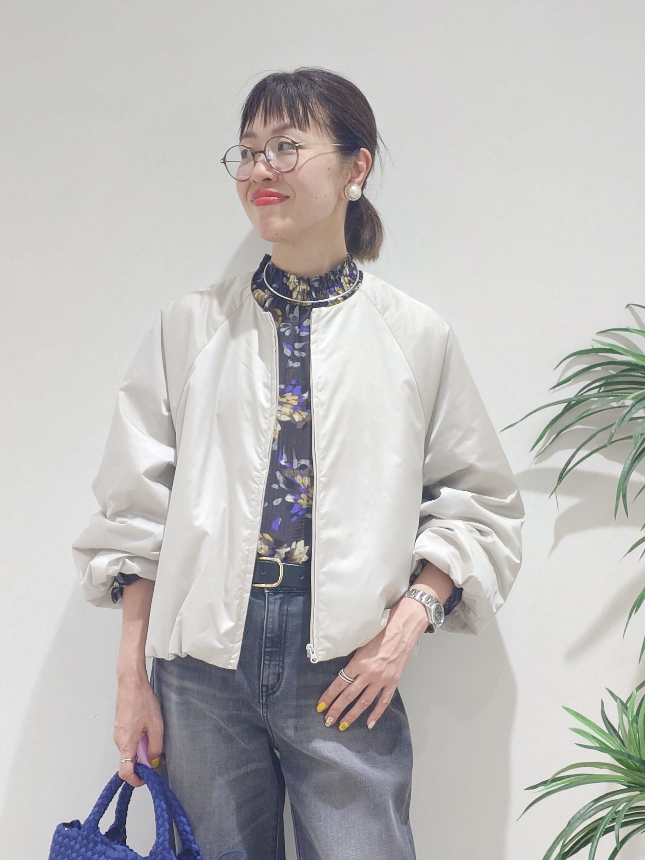 MUTSUKOさんの「UNTITLED｜フラワープリントブラウス」を使ったコーディネート