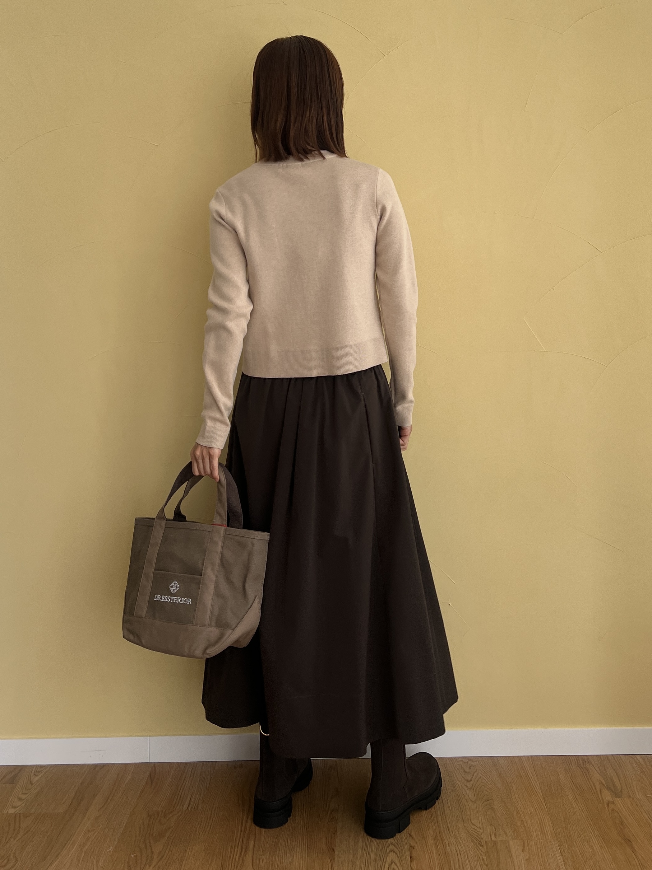 misaさんの「DRESSTERIOR｜【総ゴム仕様】タックボリュームスカート」を使ったコーディネート