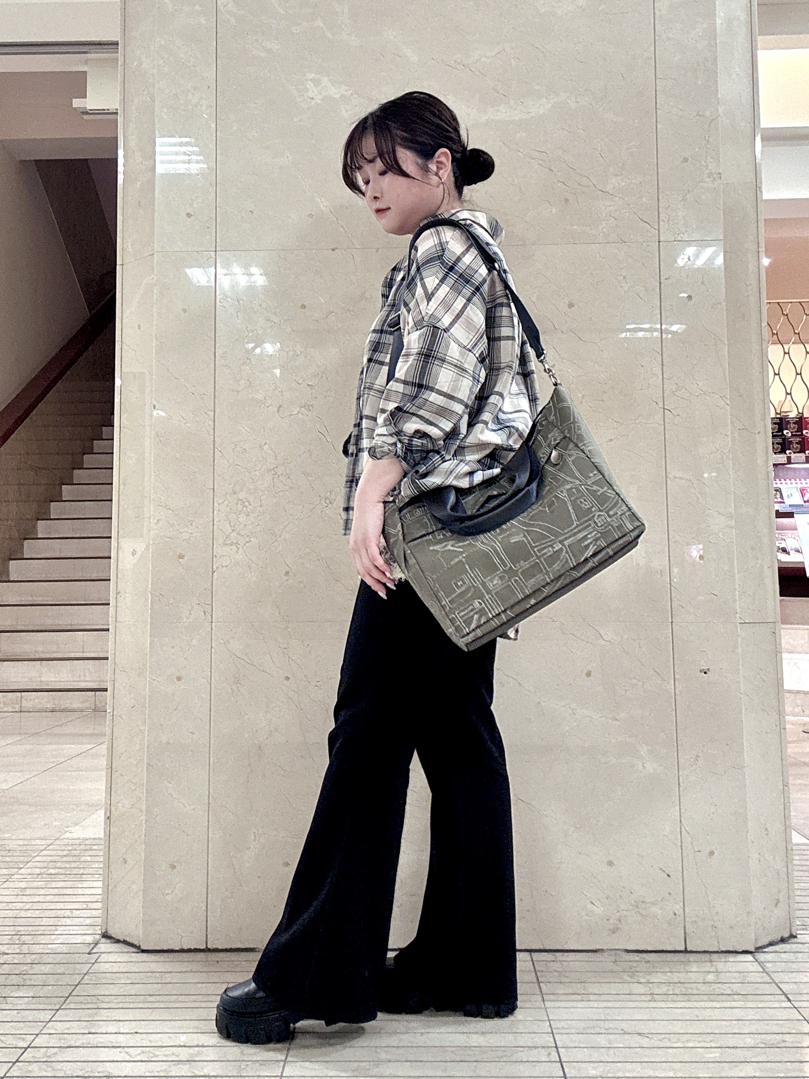 mさんの「HIROKO HAYASHI｜COMODA（コモダ）2wayボストンバッグ」を使ったコーディネート