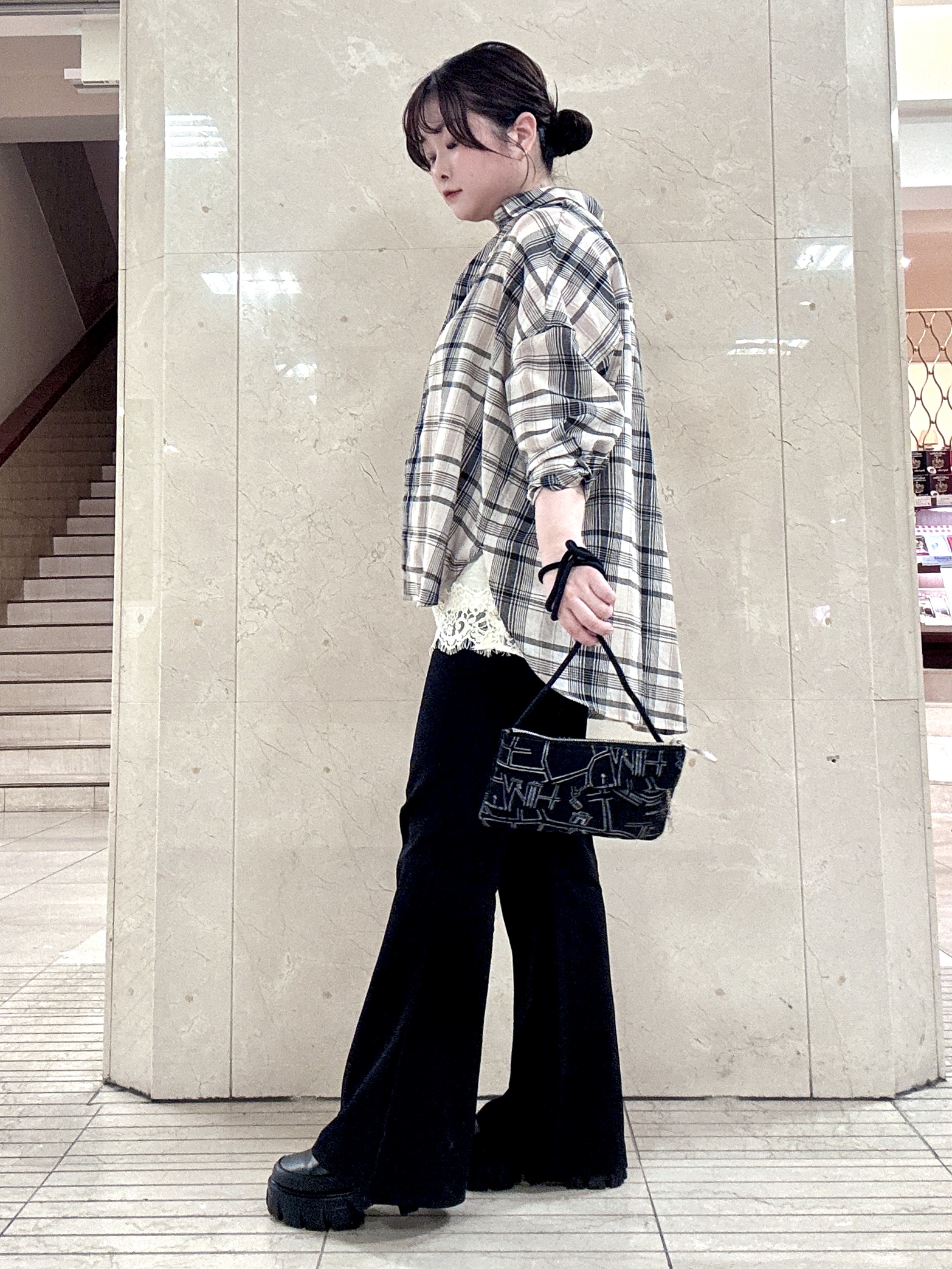 mさんの「HIROKO HAYASHI｜COMODA（コモダ）サコッシュ」を使ったコーディネート