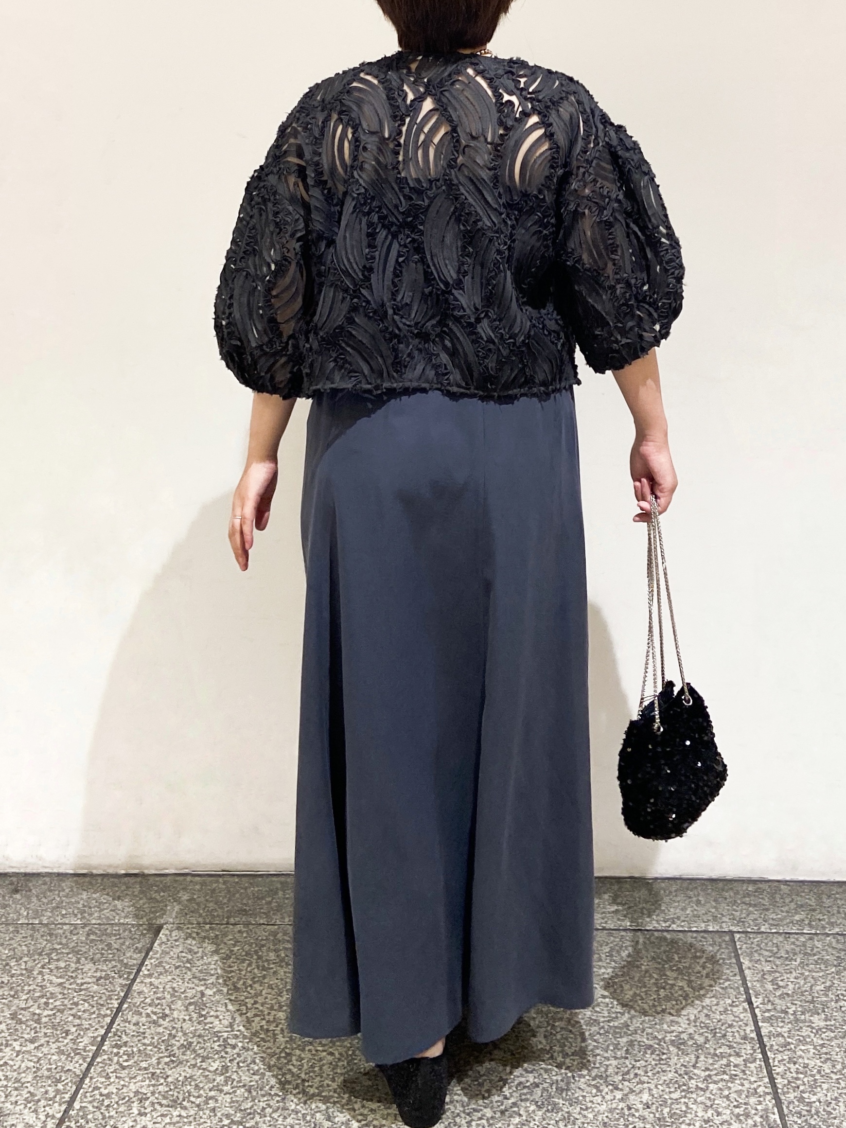 MIHOさんの「OPAQUE.CLIP｜立体レースボリュームスリーブブラウス【洗える】」を使ったコーディネート