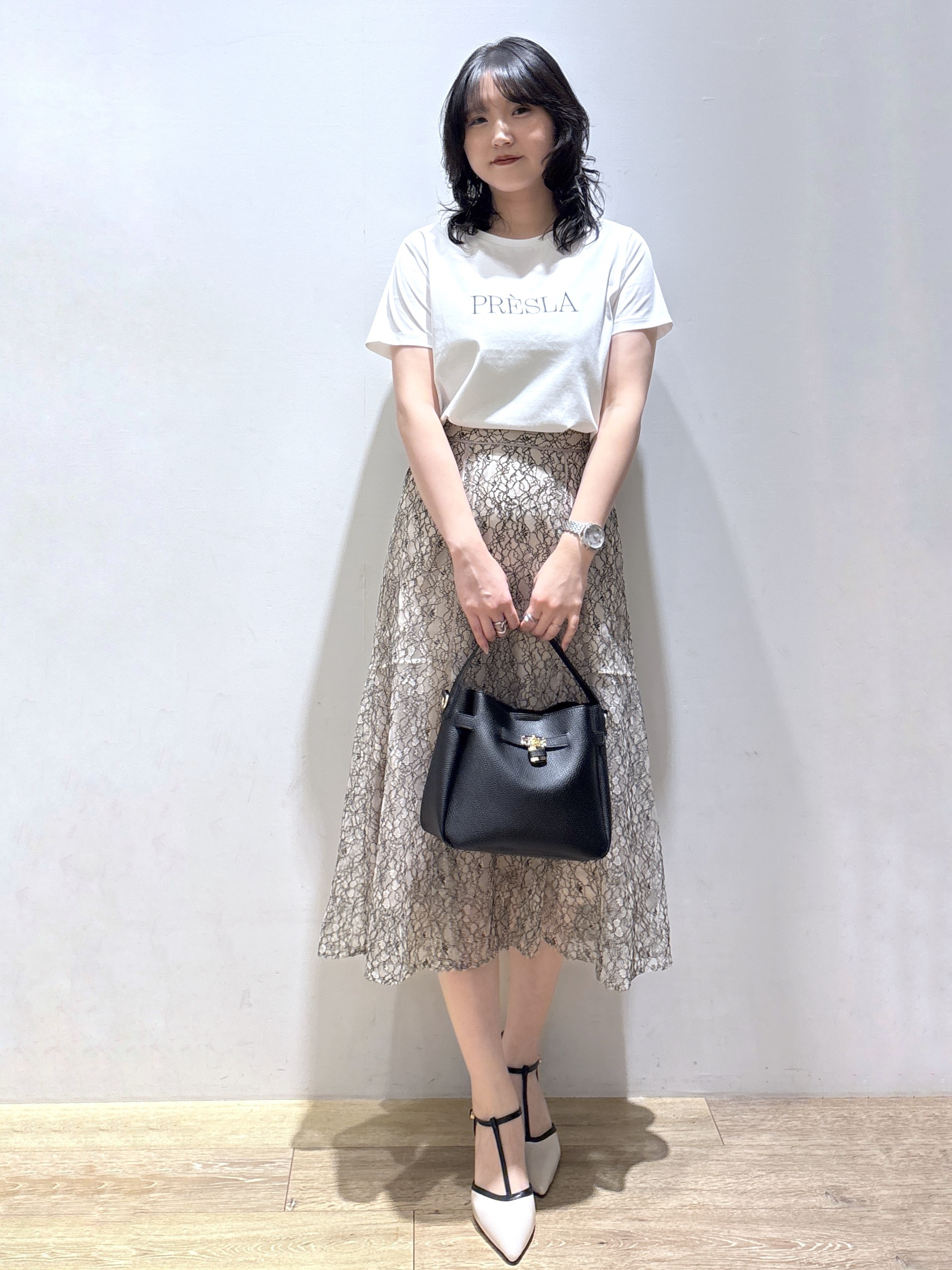 mizukiさんの「index｜【８色展開】柄アソートシアーカーディガン《洗濯機OK》」を使ったコーディネート