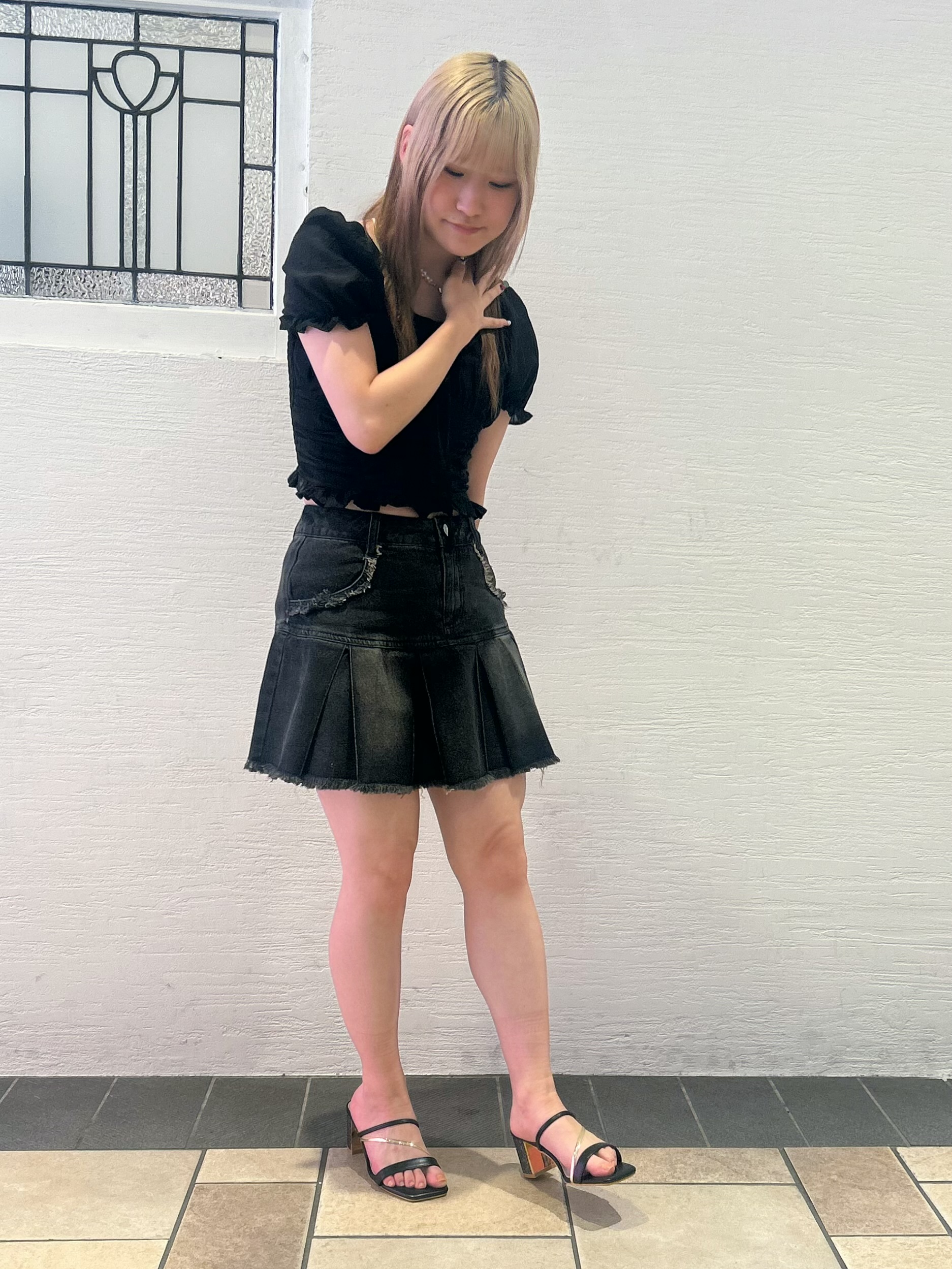 miyuさんの「ESPERANZA｜ゴールドラインミュールサンダル」を使ったコーディネート