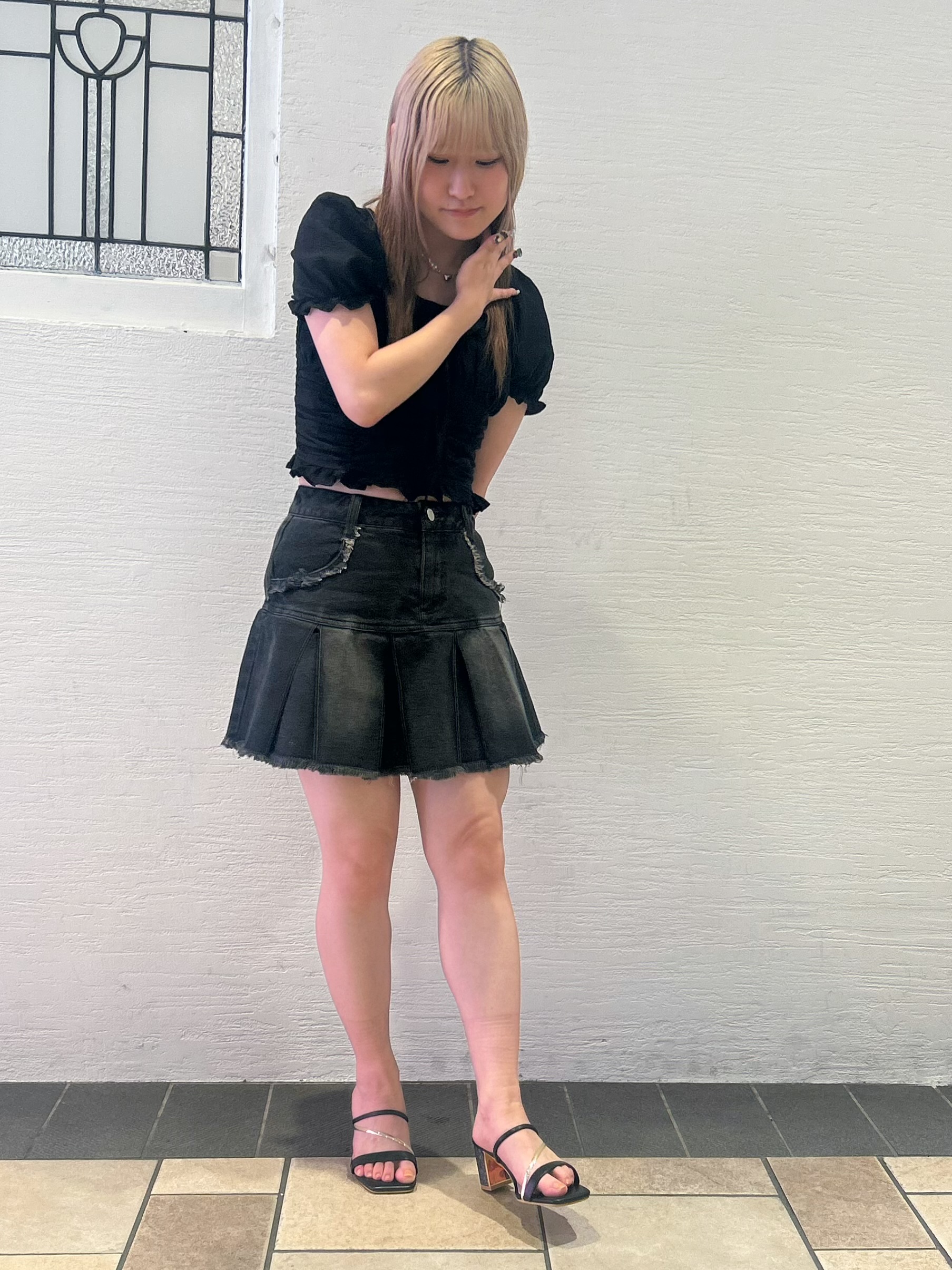miyuさんの「ESPERANZA｜ゴールドラインミュールサンダル」を使ったコーディネート