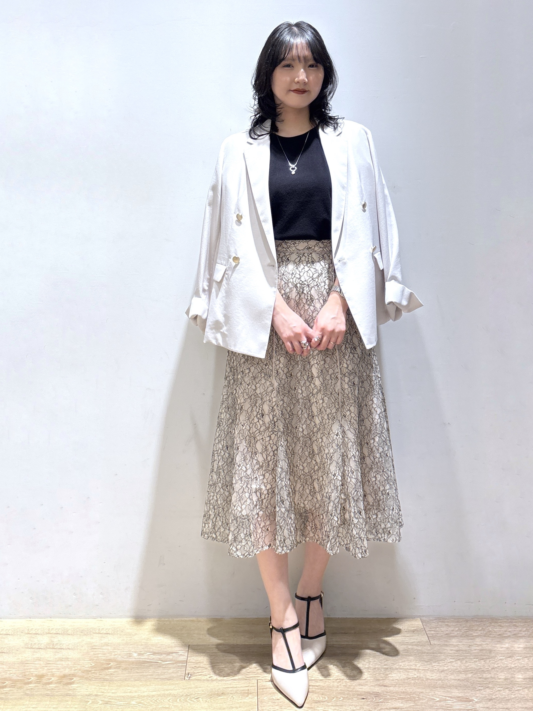 mizukiさんの「index｜《再入荷》ダブルブレストテーラードジャケット【接触冷感／吸水速乾／イージーアイロン／防シワ／洗濯機O」を使ったコーディネート