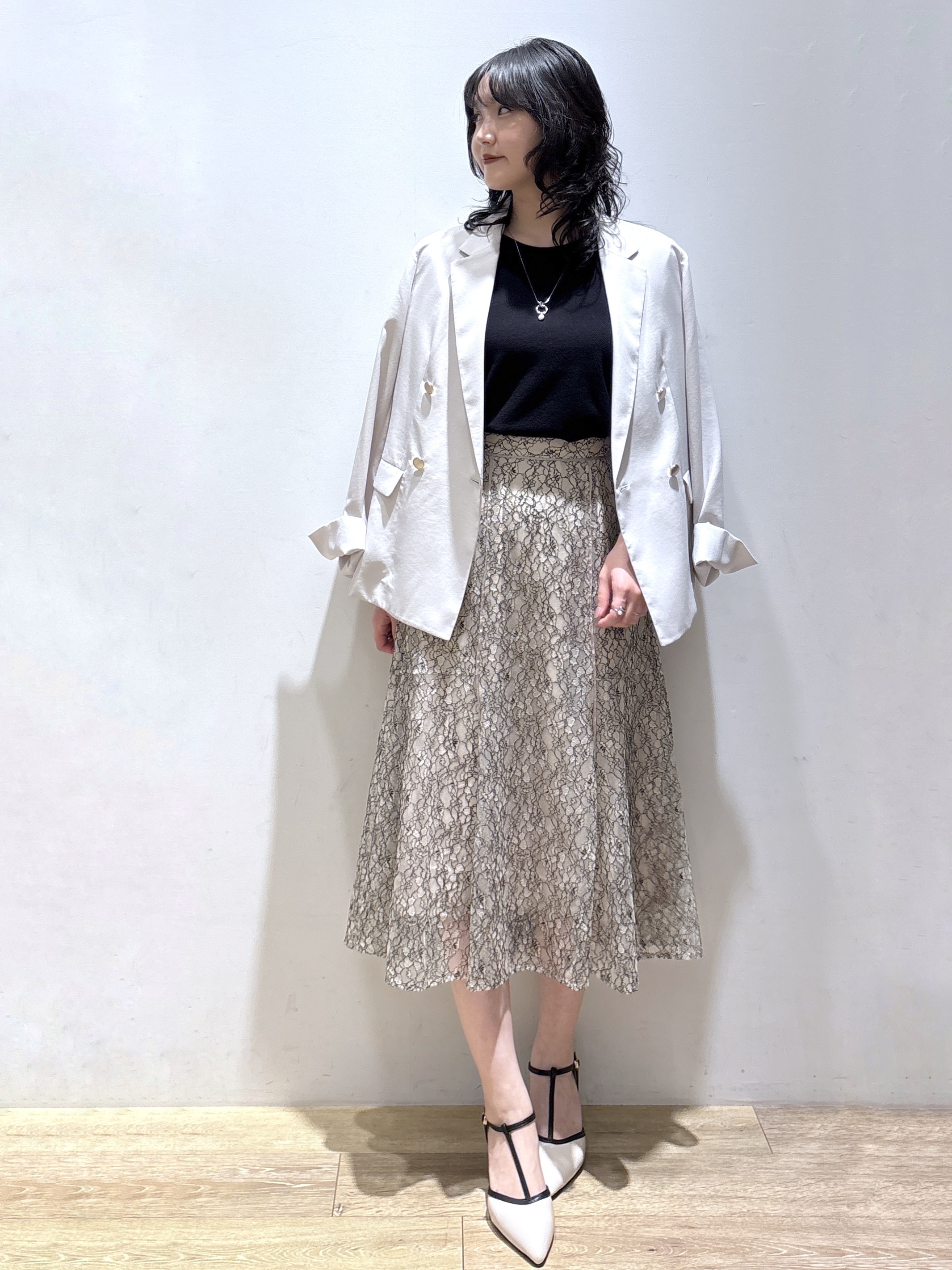 mizukiさんの「index｜《再入荷》ダブルブレストテーラードジャケット【接触冷感／吸水速乾／イージーアイロン／防シワ／洗濯機O」を使ったコーディネート
