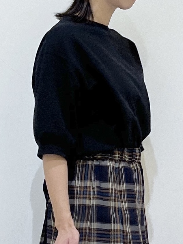 canaさんの「Dessin｜バックヘンリーカットソー5分袖」を使ったコーディネート