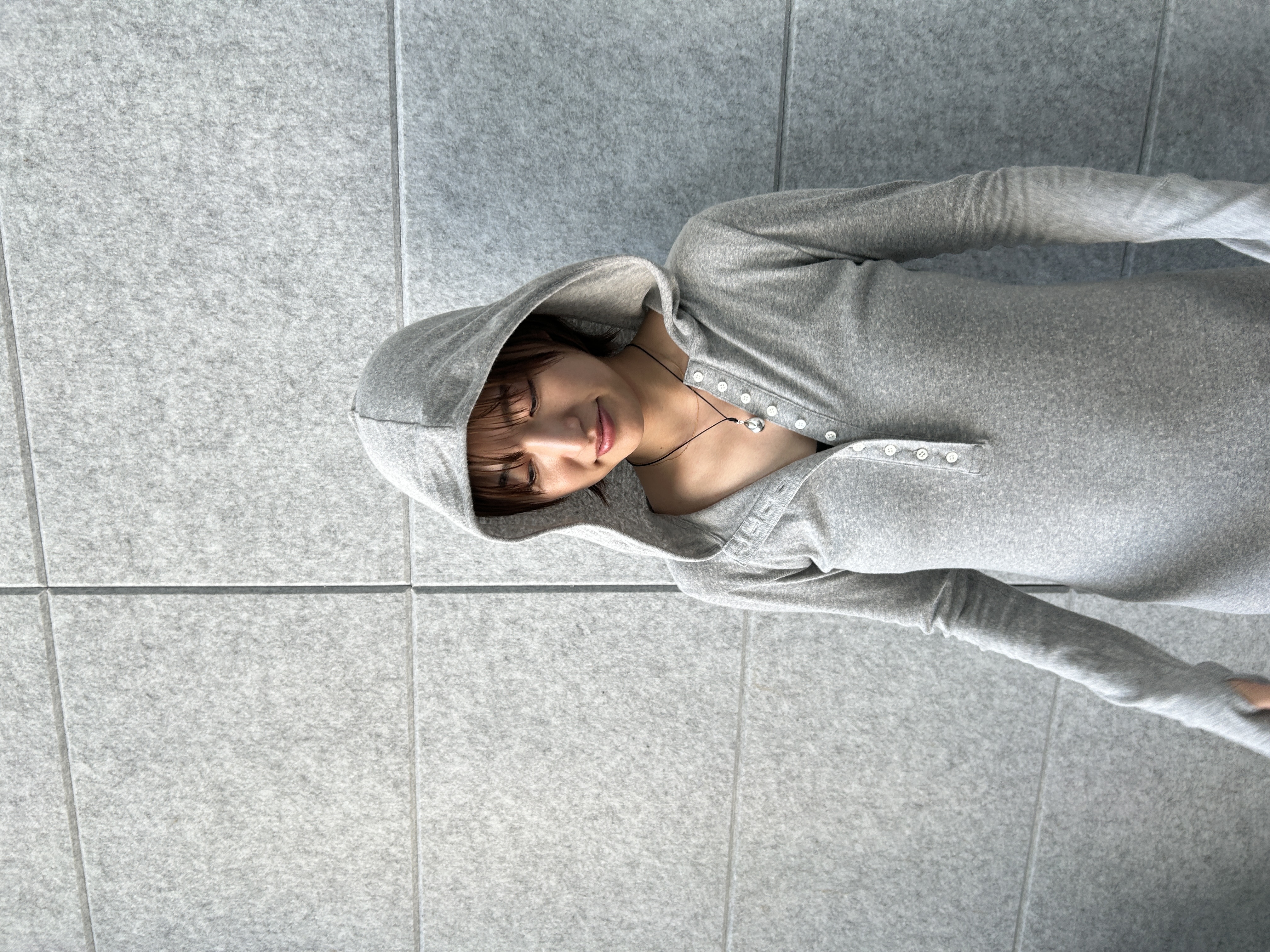 harunaさんの「CODE A｜drop form necklace」を使ったコーディネート