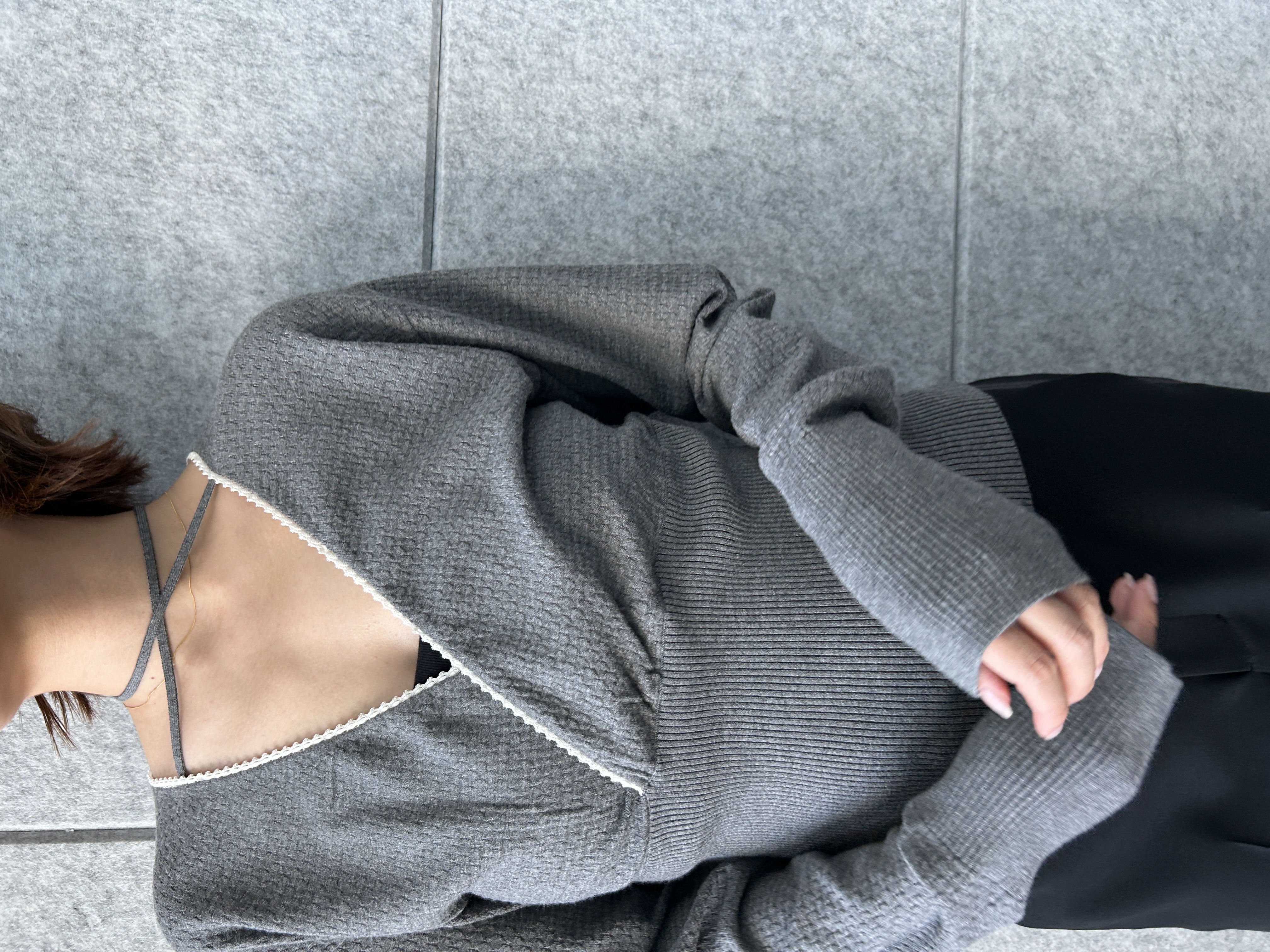 harunaさんの「CODE A｜line zip trousers」を使ったコーディネート