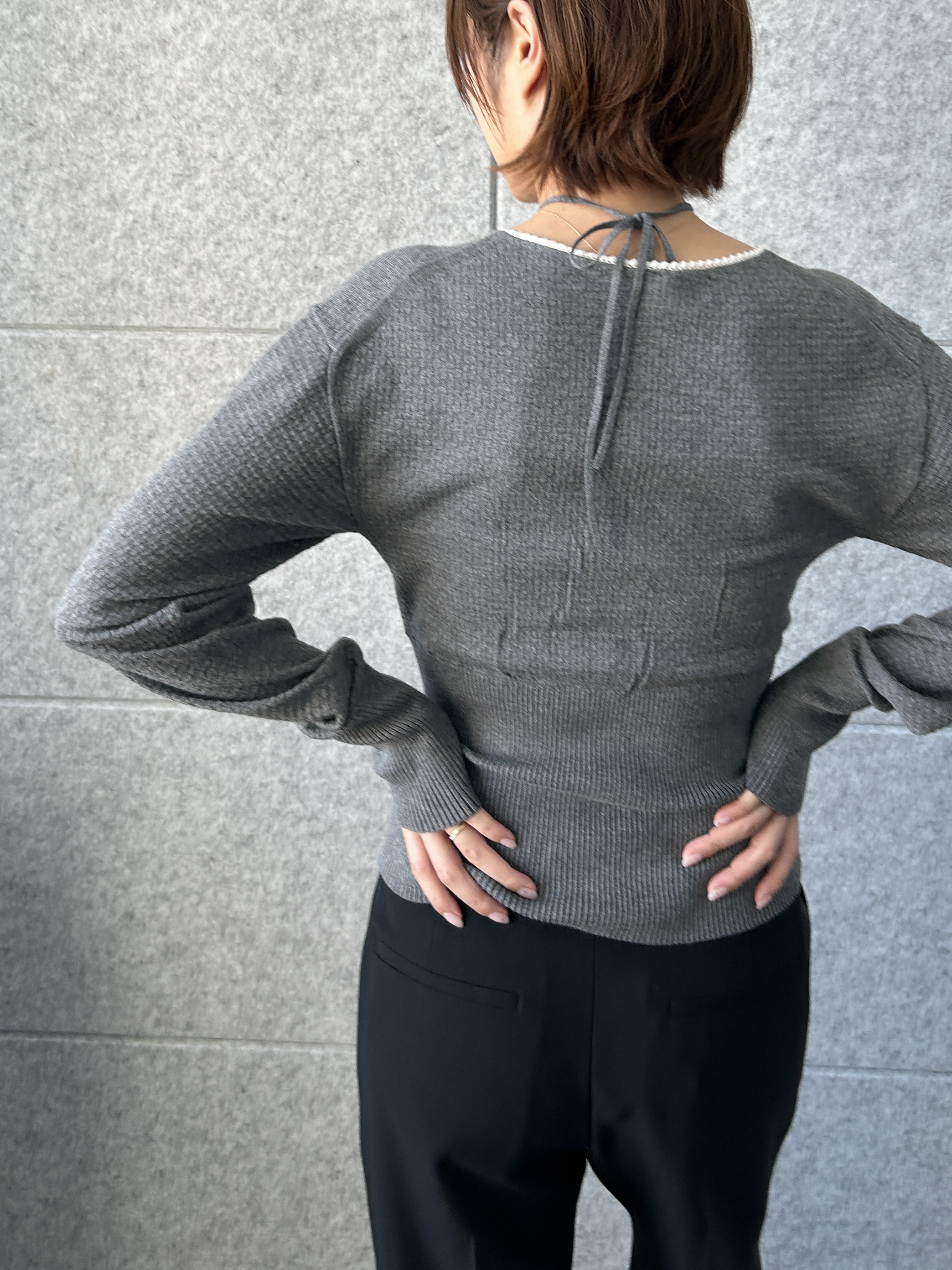 harunaさんの「CODE A｜line zip trousers」を使ったコーディネート