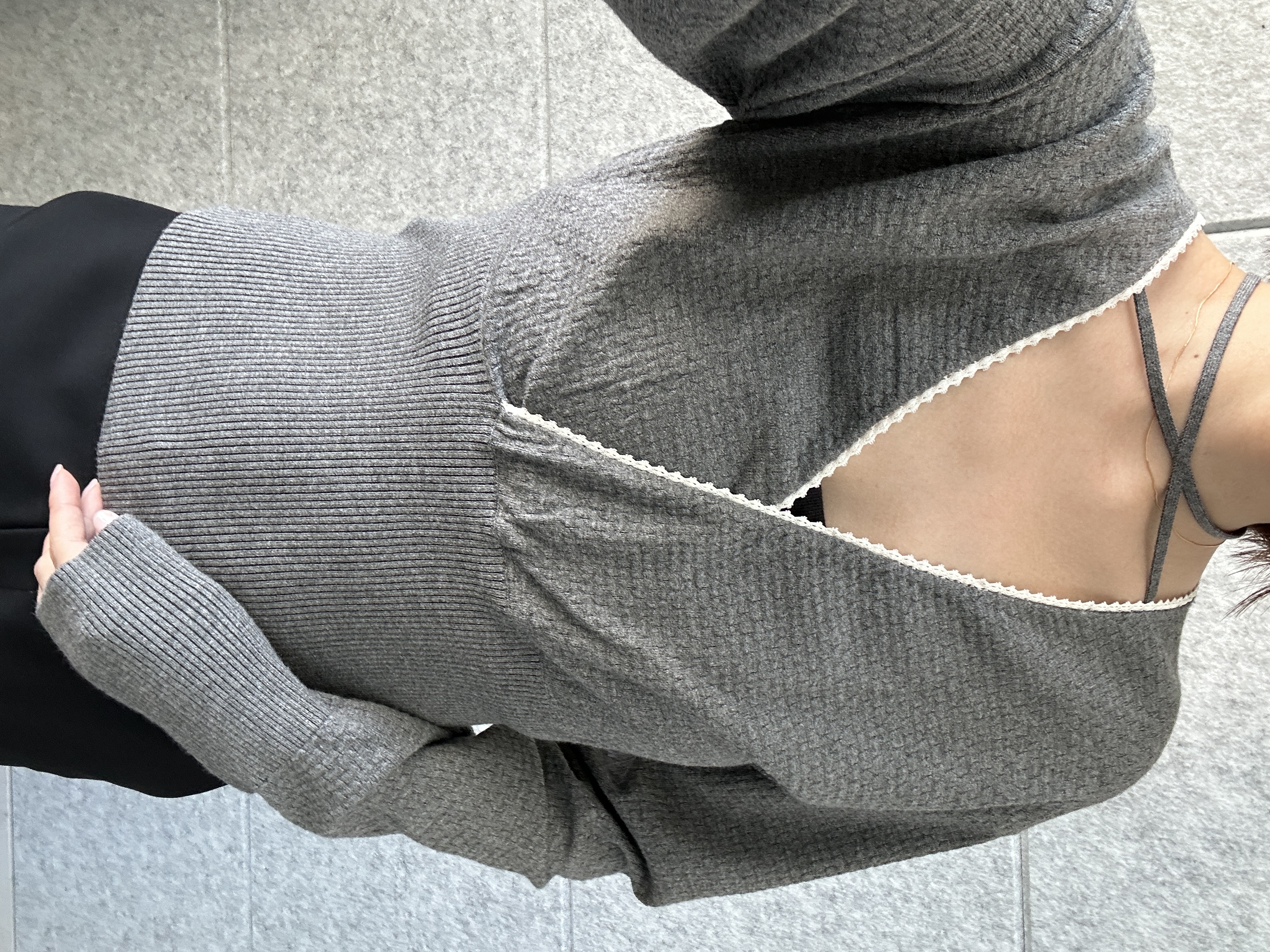 harunaさんの「CODE A｜line zip trousers」を使ったコーディネート
