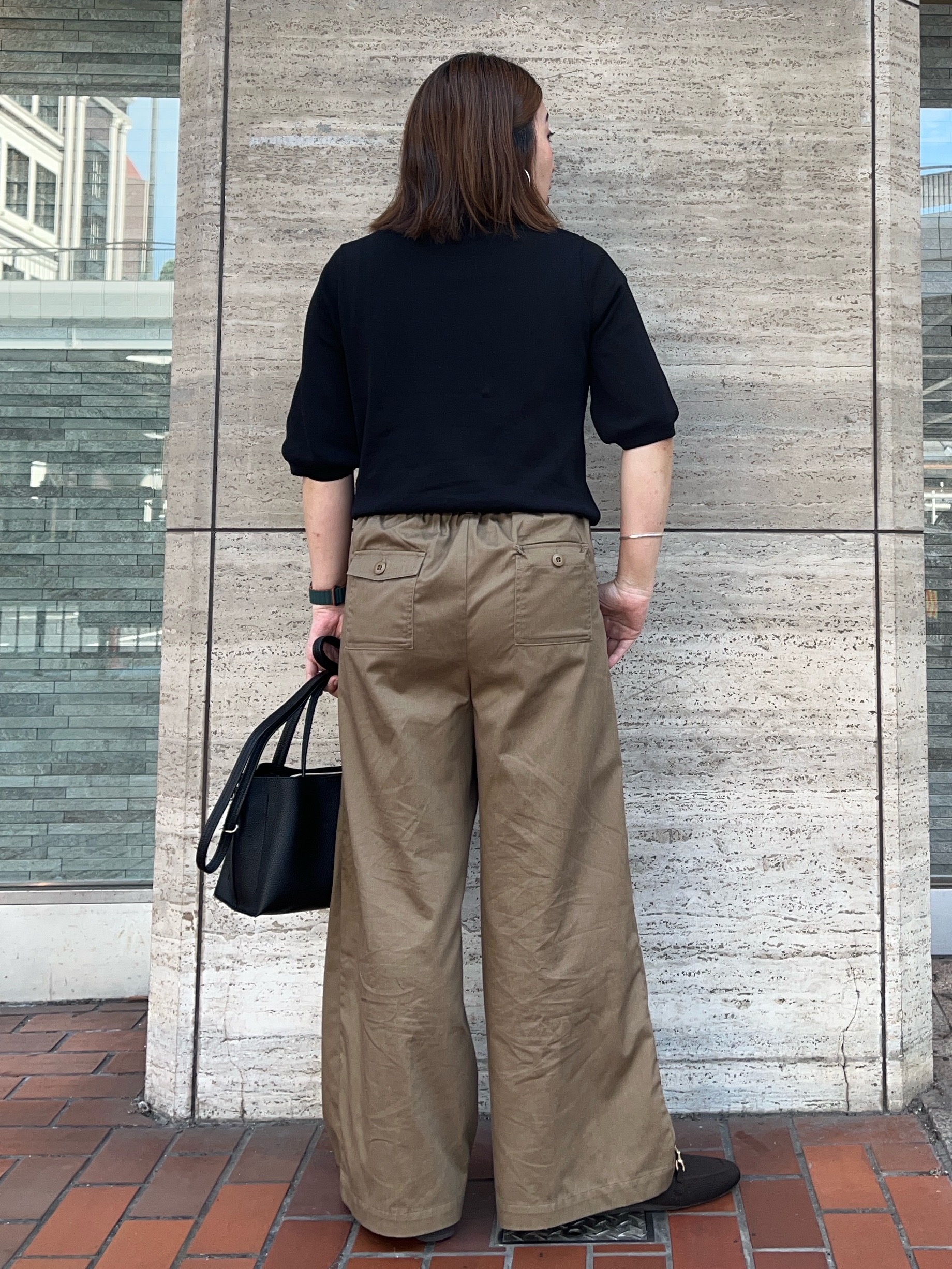 harusakuさんの「SHOO･LA･RUE｜【ガンガン洗える/ひんやり/UV/毛玉になりにくい】二の腕見せない 5分袖ニット」を使ったコーディネート