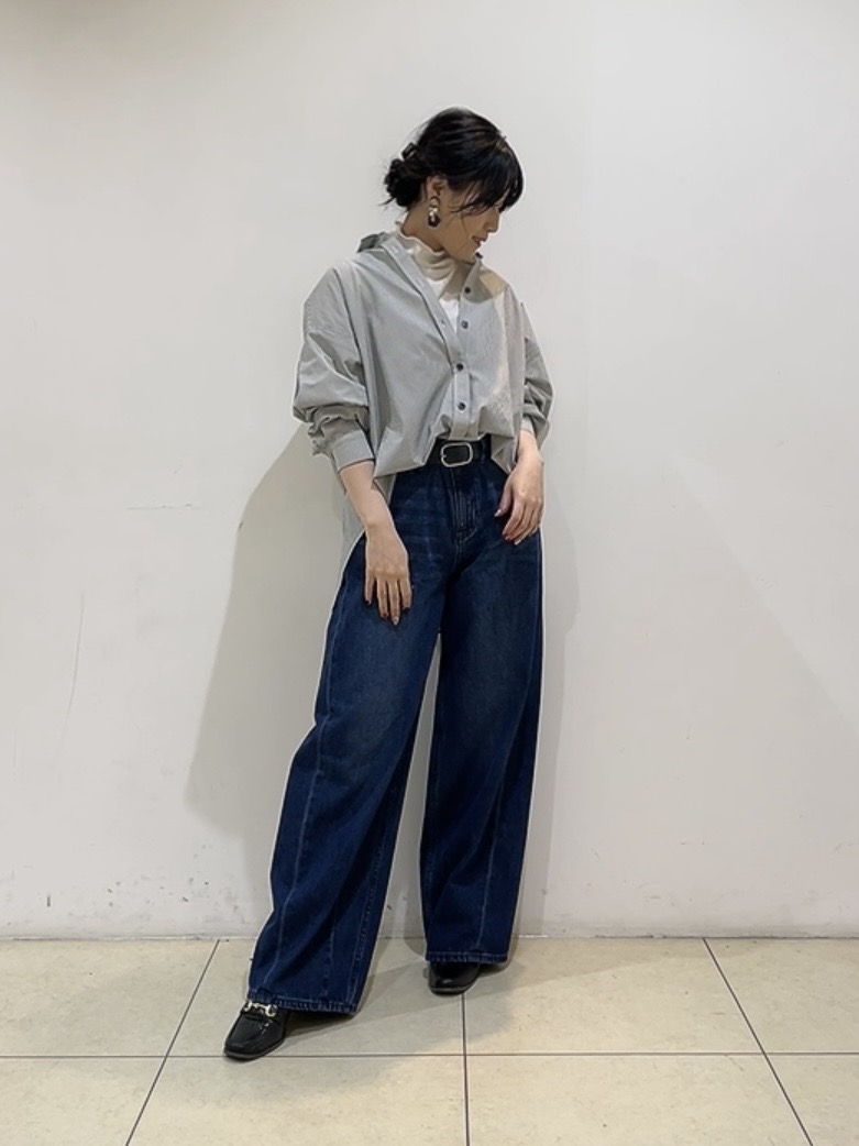 watanabeさんの「UNTITLED｜【洗える／UVケア／ベルト付】サッカー素材シャツ」を使ったコーディネート