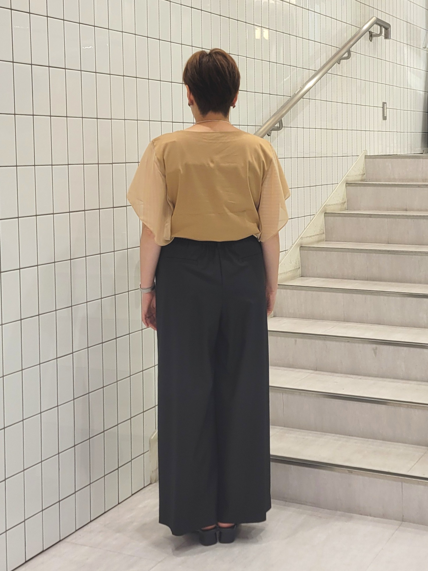 tomoさんの「COUP DE CHANCE｜【手洗い可／日本製】フレンチシアーカットソー」を使ったコーディネート