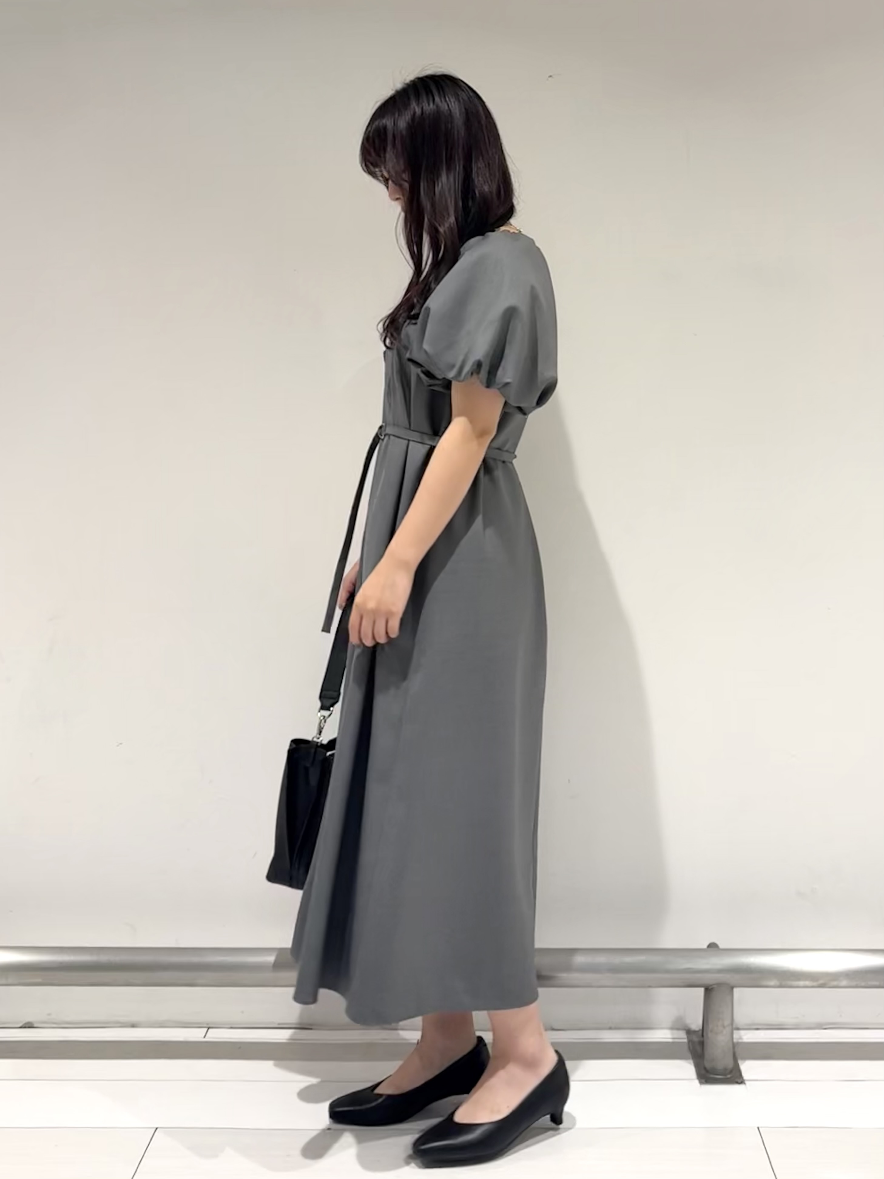 Azusaさんの「Reflect｜【UVカット／手洗い可】パフスリーブ Vネックワンピース」を使ったコーディネート