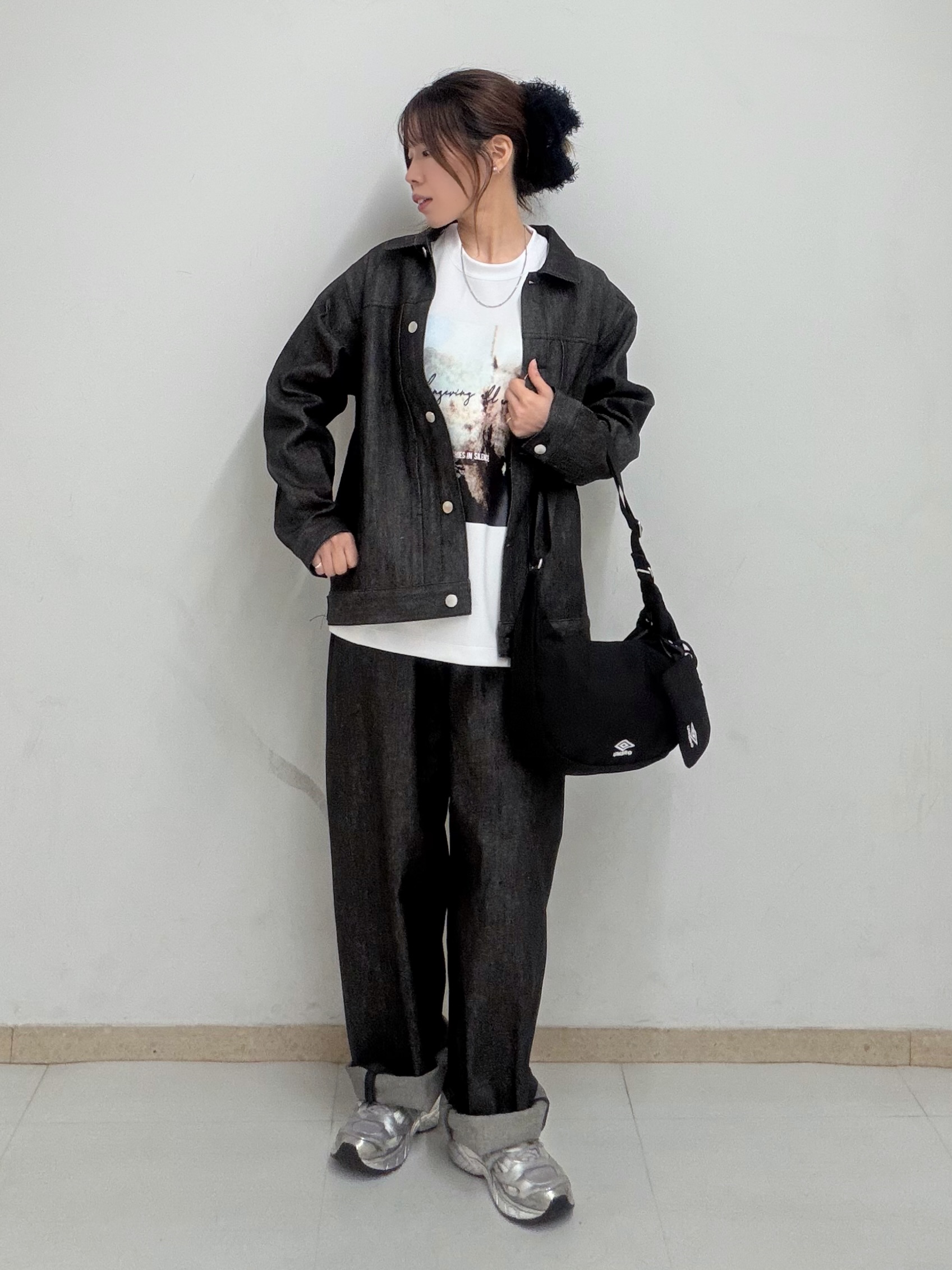nori さんの「tk.TAKEO KIKUCHI｜【色褪せしにくいデニム/セットアップ対応可】Comfy Fadeless Denim Seriesデ」を使ったコーディネート