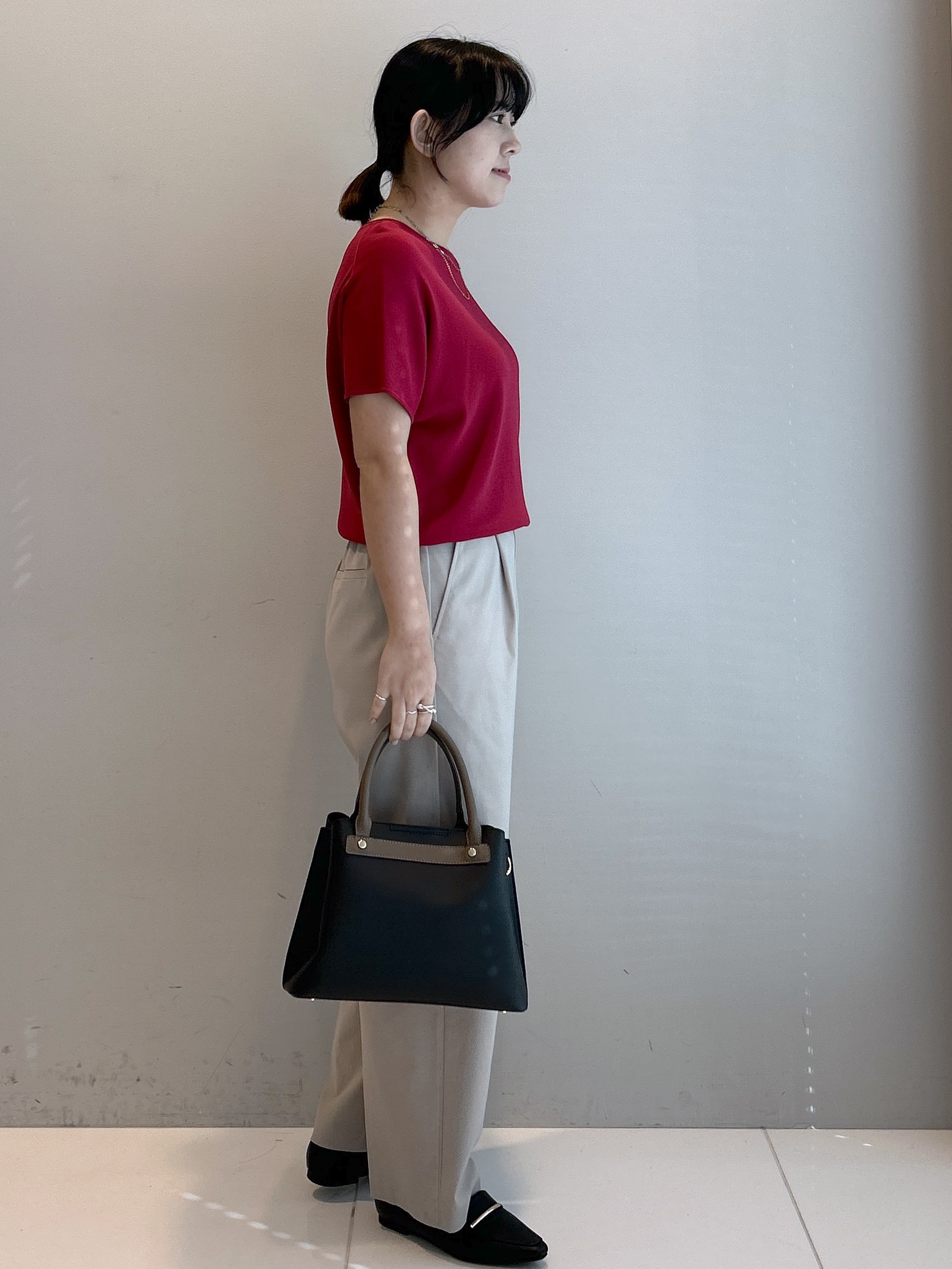 Hirokaさんの「grove｜【シリーズ累計36万枚！名品ニット】やわらかドライタッチ ドルマンニット」を使ったコーディネート