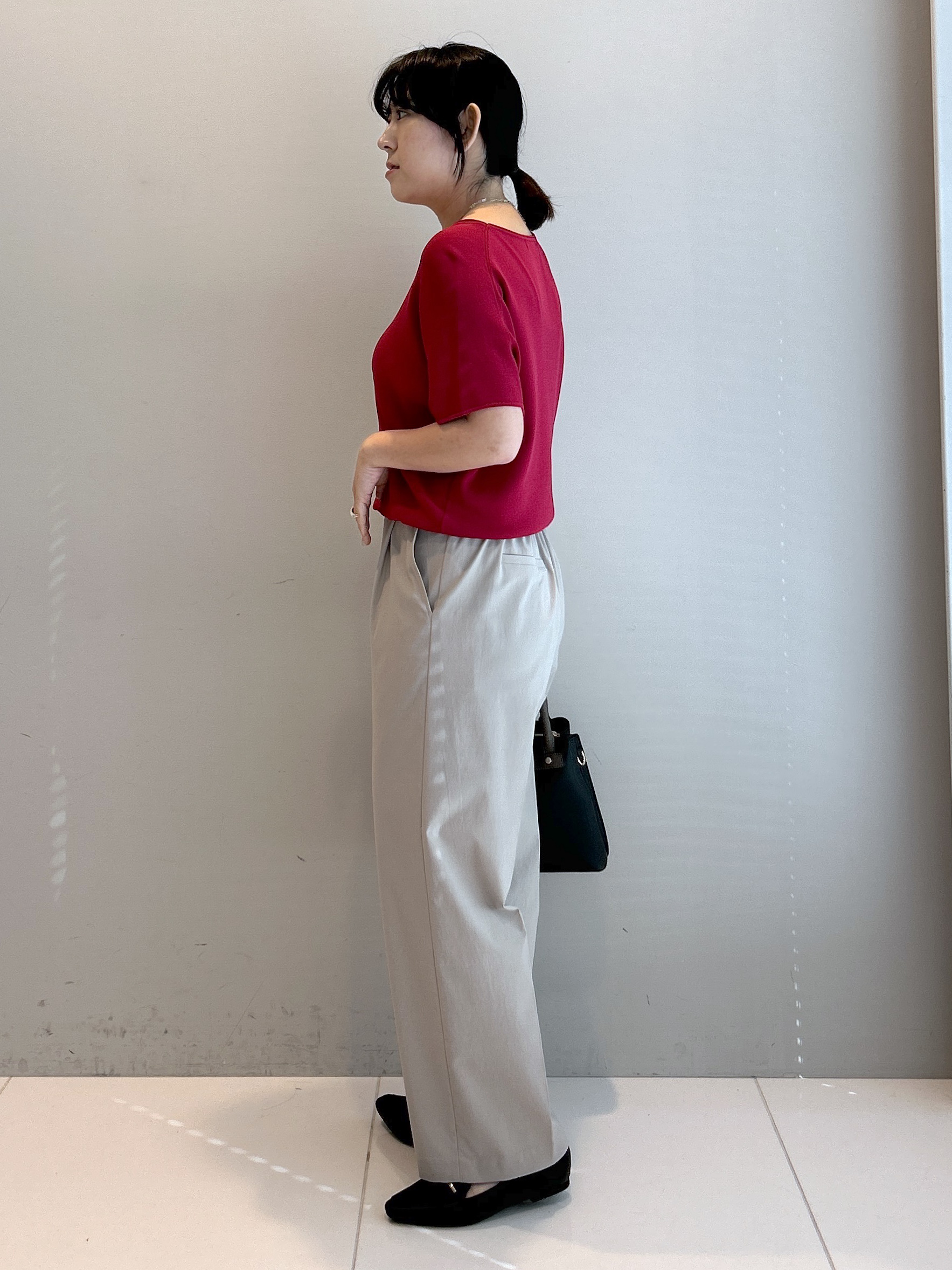 Hirokaさんの「grove｜【シリーズ累計36万枚！名品ニット】やわらかドライタッチ ドルマンニット」を使ったコーディネート
