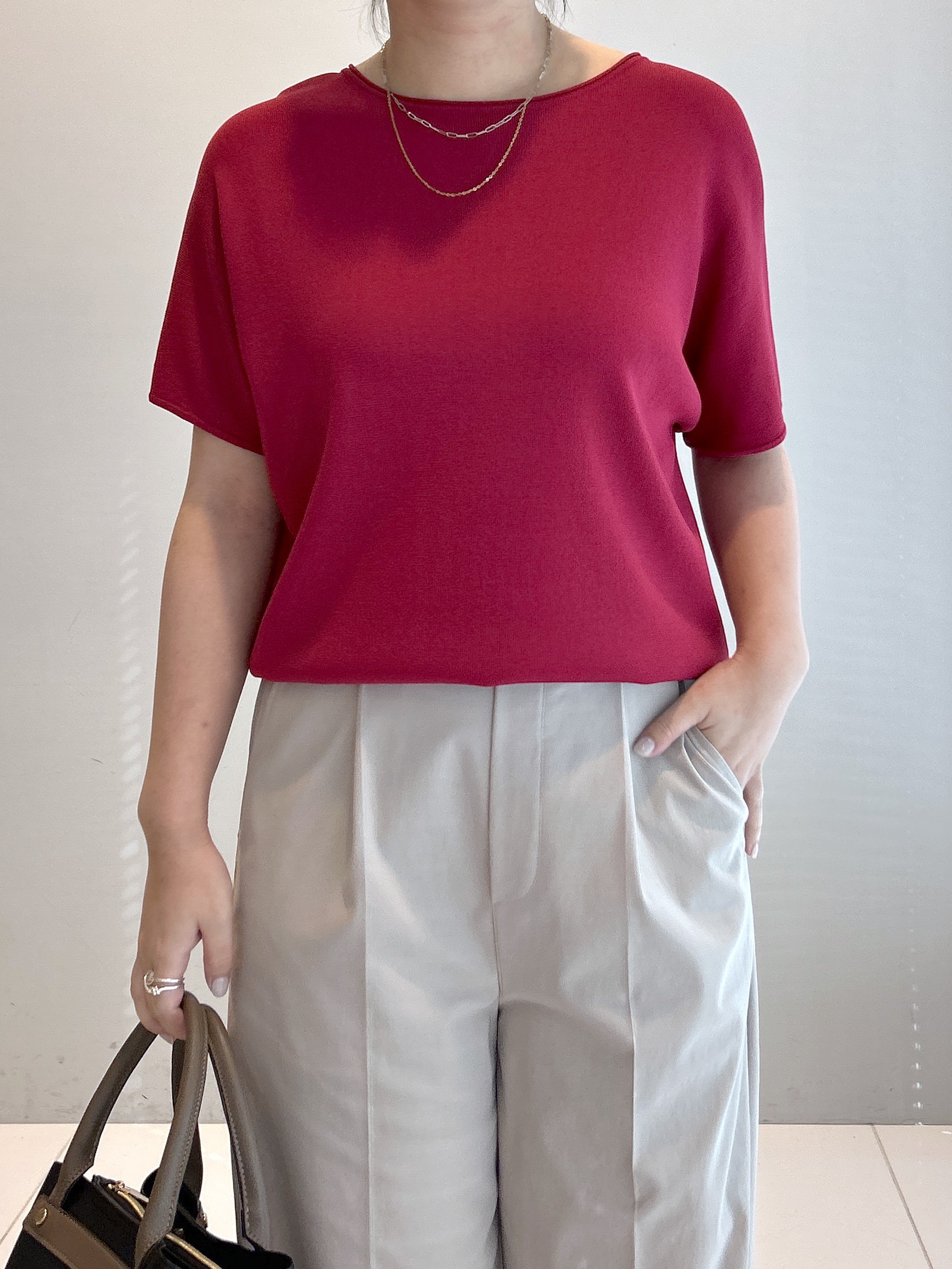 Hirokaさんの「grove｜【シリーズ累計36万枚！名品ニット】やわらかドライタッチ ドルマンニット」を使ったコーディネート