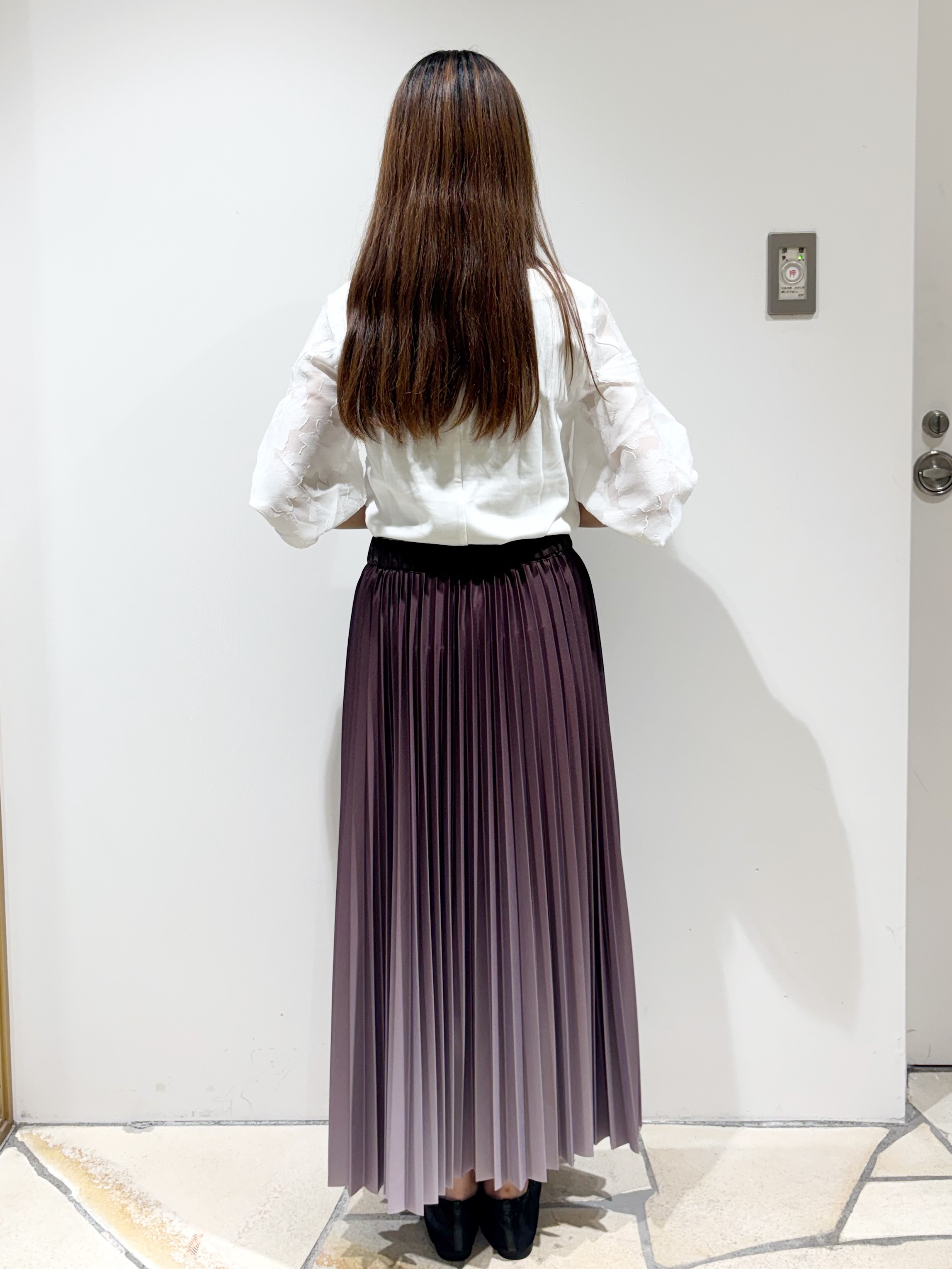 みあたんさんの「index｜【接触冷感／UVケア】花柄ジャカードスリーブトップス《洗濯機OK》」を使ったコーディネート