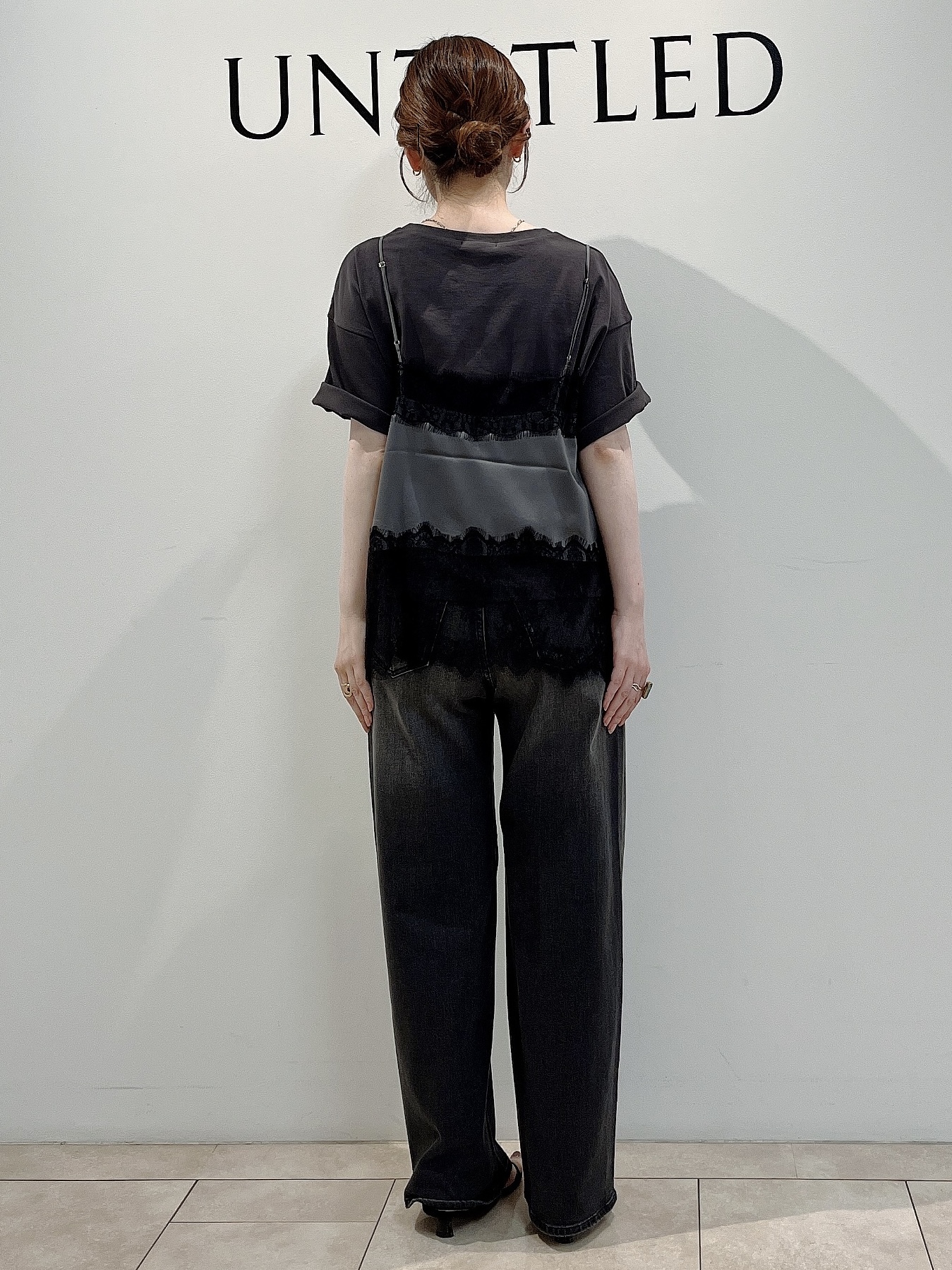 hayaさんの「UNTITLED｜【1枚でもセットでも】レースキャミ付きプルオーバー」を使ったコーディネート